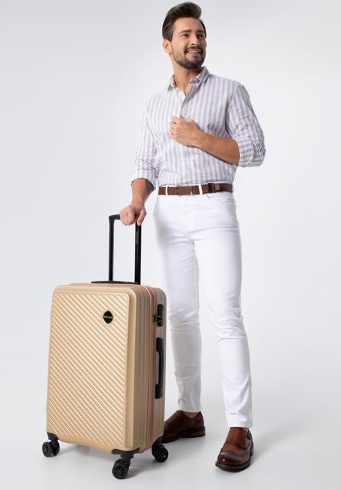 Közepes méretű bőrönd ABS-ből átlós vonalakkal, Arany, 56-3A-742-85, Fénykép 15
