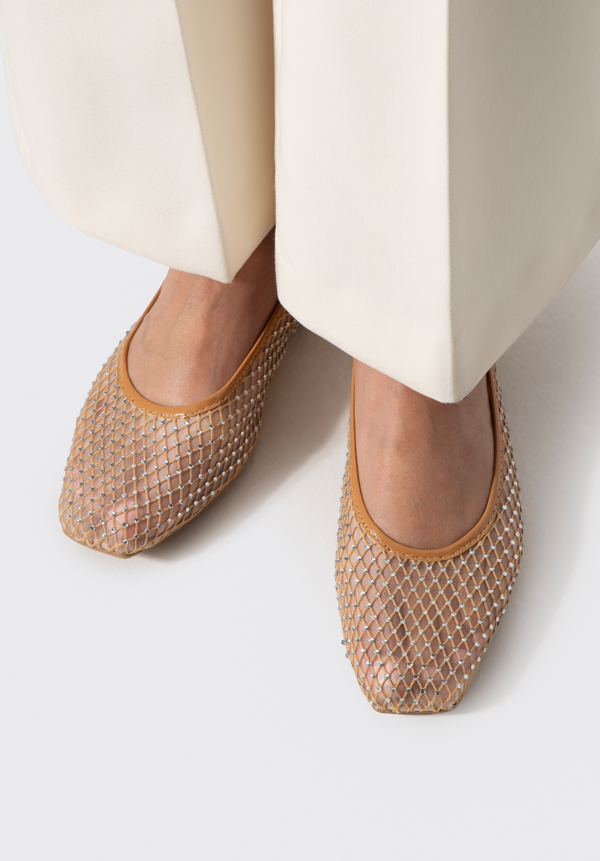 Ballerinas mit Strassverzierungen, beige, 102-DP-850-9-39, Bild 1