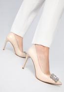 Pantofi din piele cu toc stiletto cu cataramă strălucitoare, bej deschis, 98-D-950-9-40, Fotografie 15