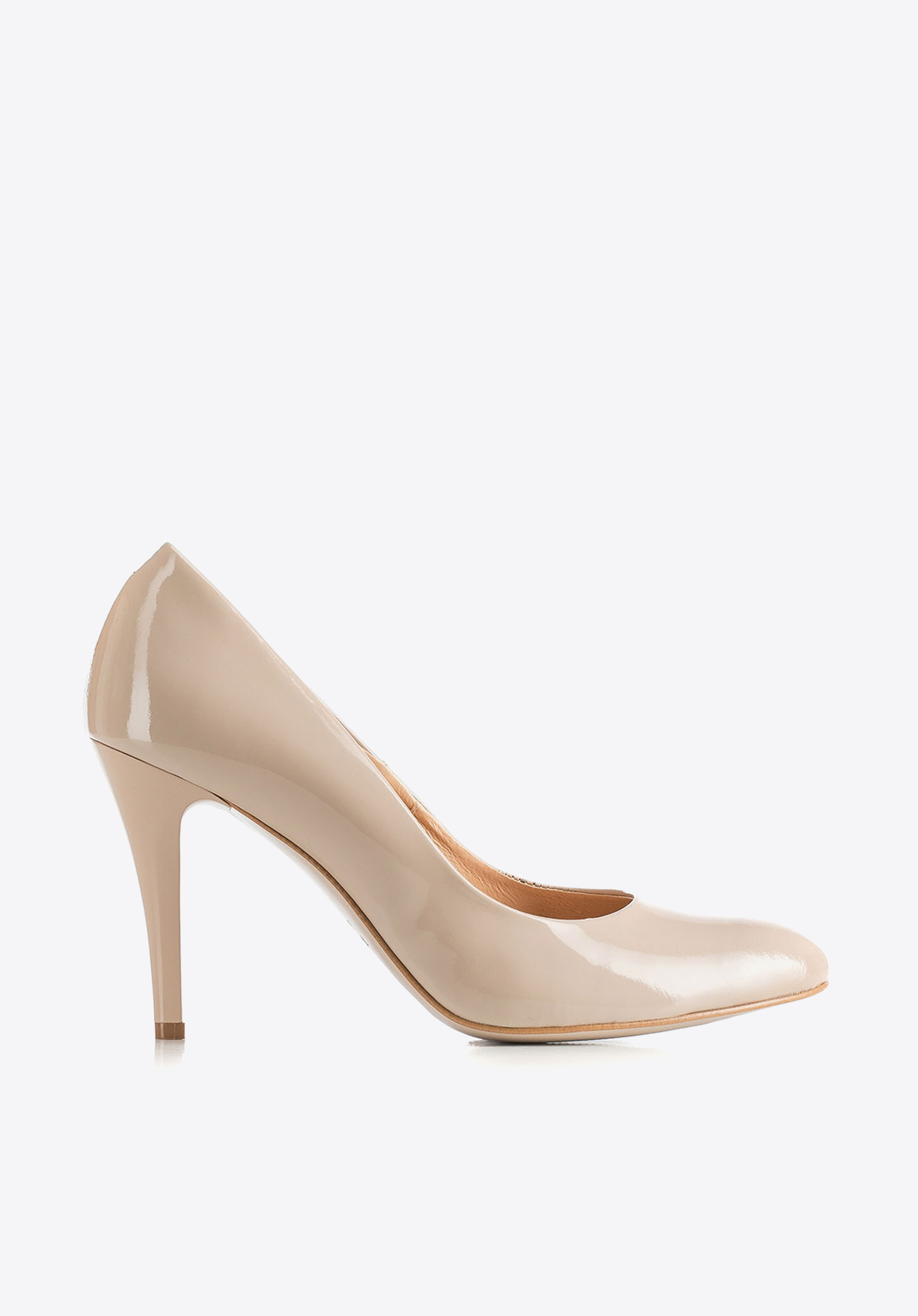 Stileti din piele lacuita de culoare deschisa