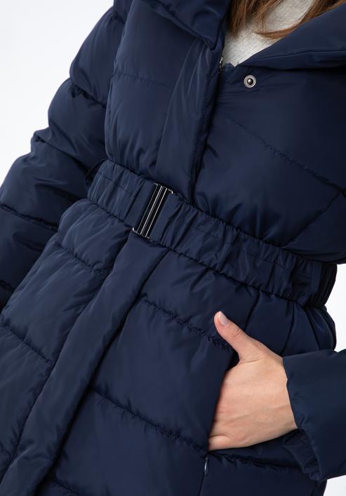 Jachetă în puf pentru femei cu curea și guler înalt, bleumarin, 97-9D-400-N-2XL, Fotografie 5