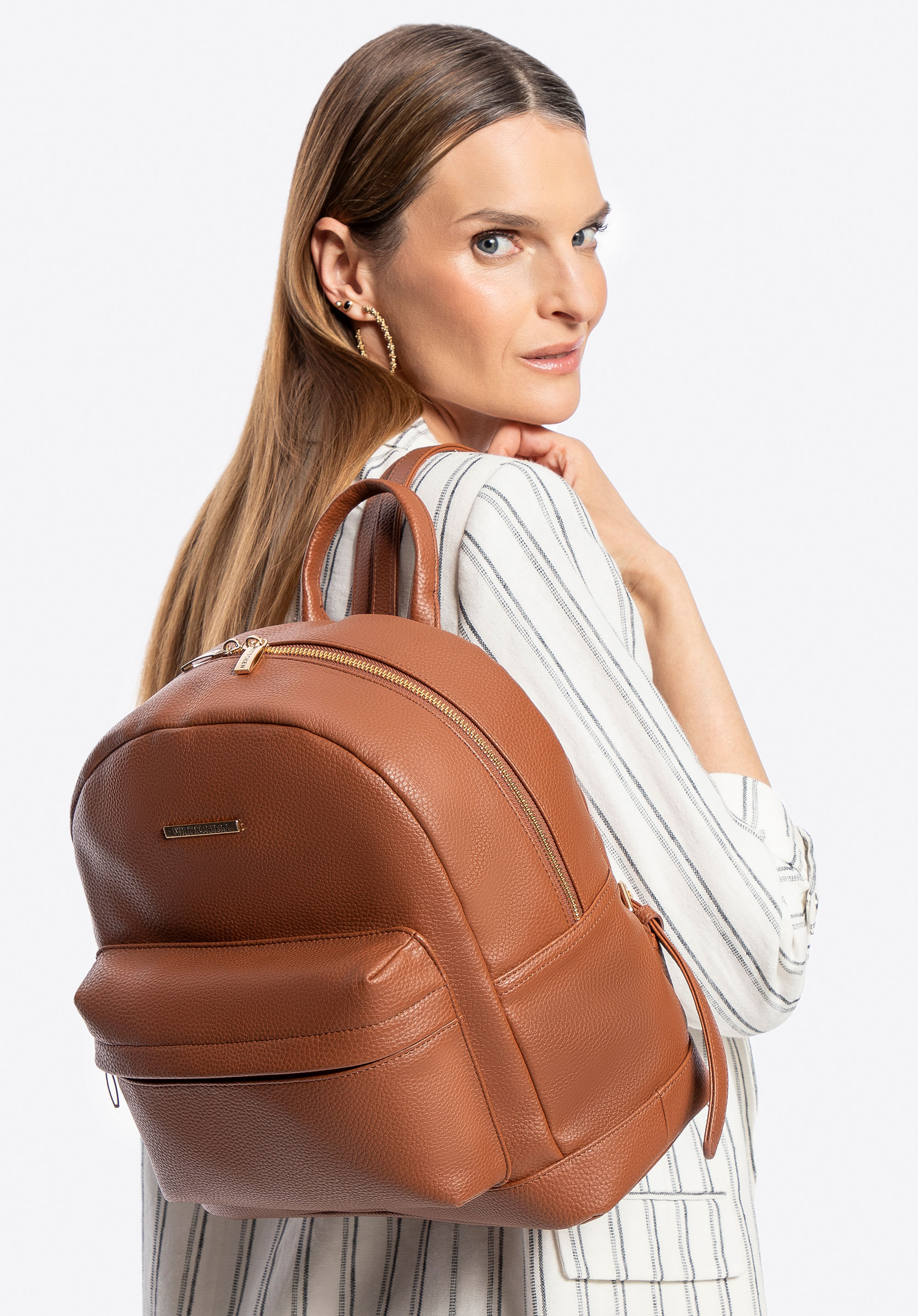 Damen-Rucksack aus Kunstleder mit Tragegriffen, braun, 100-4Y-002-5, Bild 1