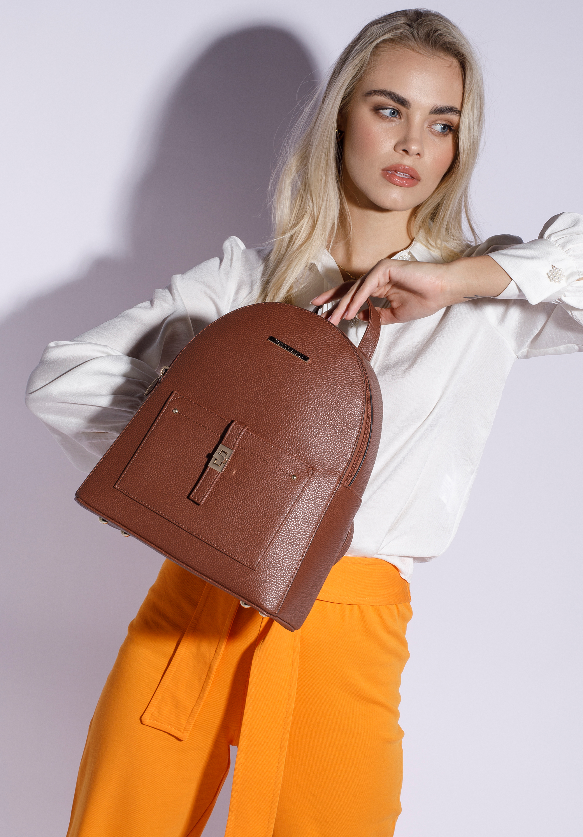 Damenrucksack mit Vordertasche