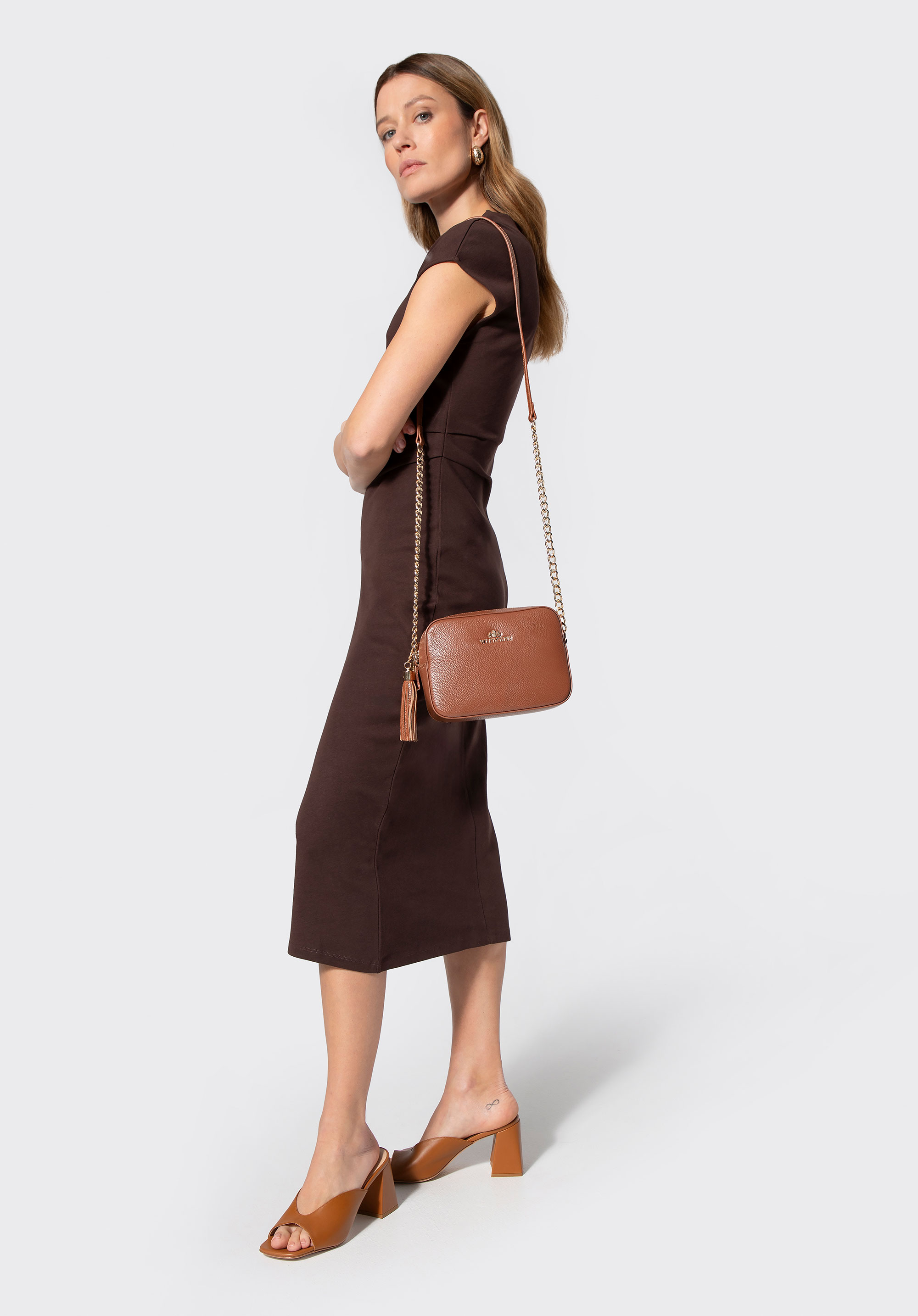 Damen-Umhängetasche aus Leder mit Kette, braun, 29-4E-015-5, Bild 1