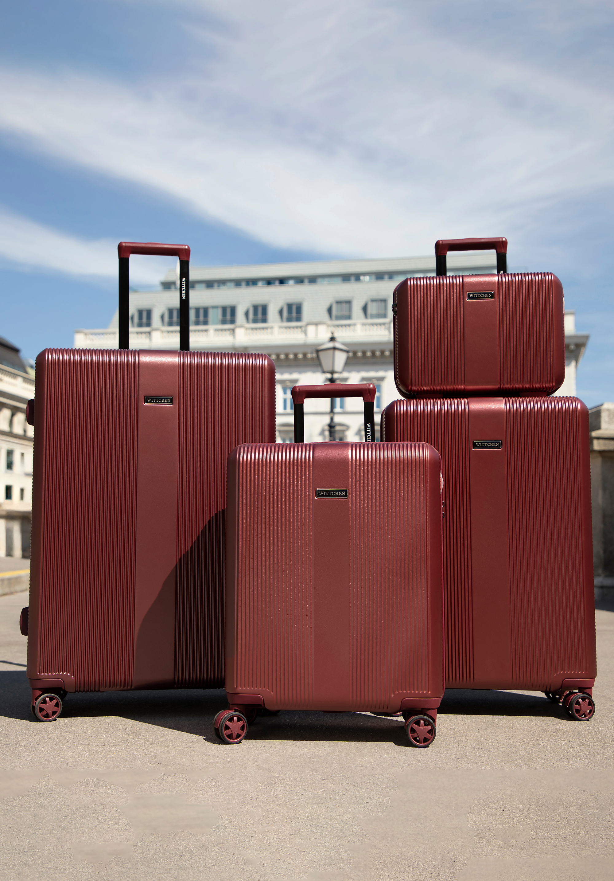 Středně velký polykarbonátový žebrovaný kufr, burgundová, 56-3P-902-36, Obrázek 1