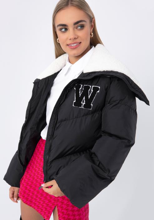 Dámská bunda lemovaným límcem a ekologickou kožešinou, černá, 97-9D-901-3-S, Obrázek 1