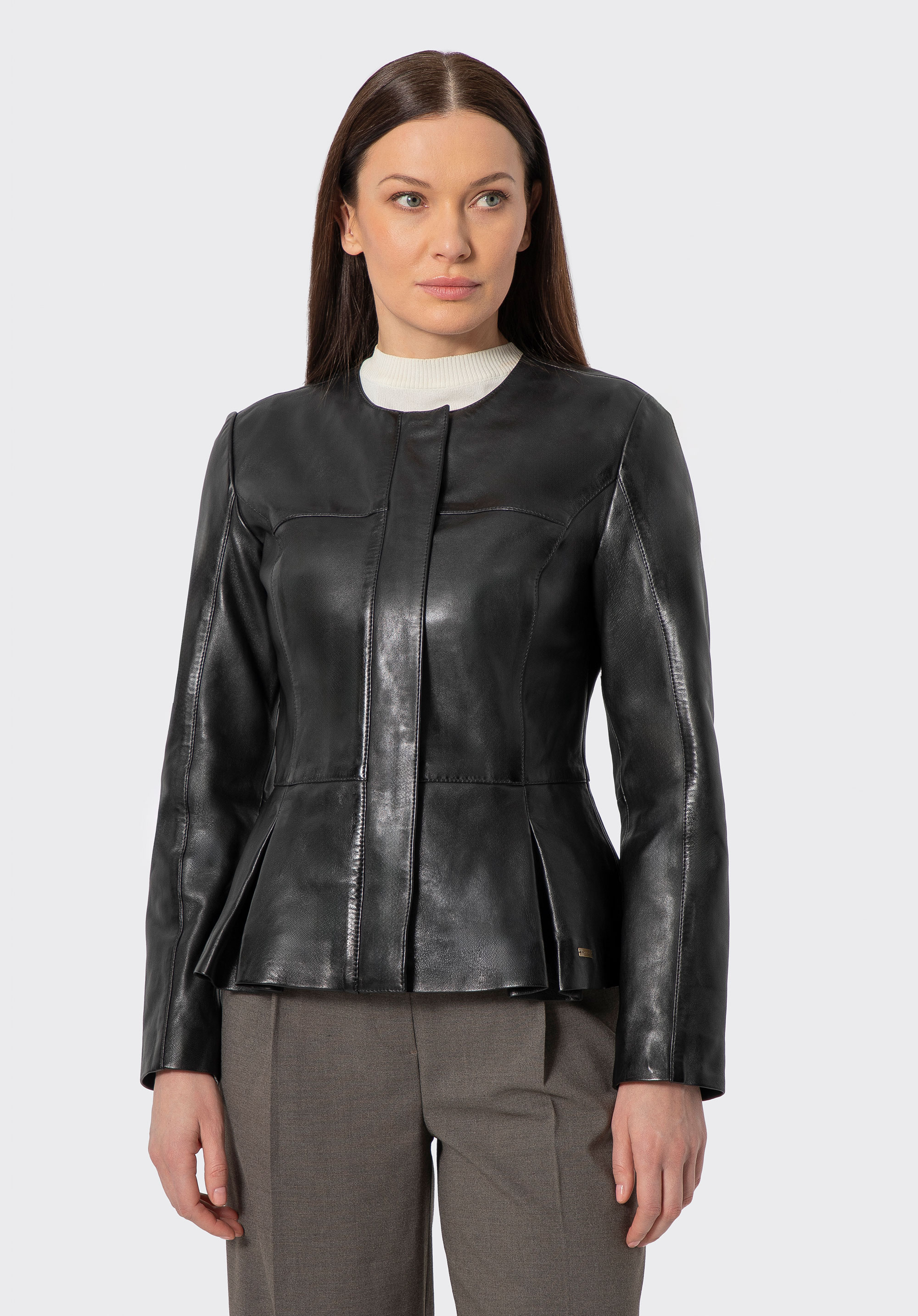 Dámská kožená bunda peplum, černá, 102-09-401-1-M, Obrázek 1