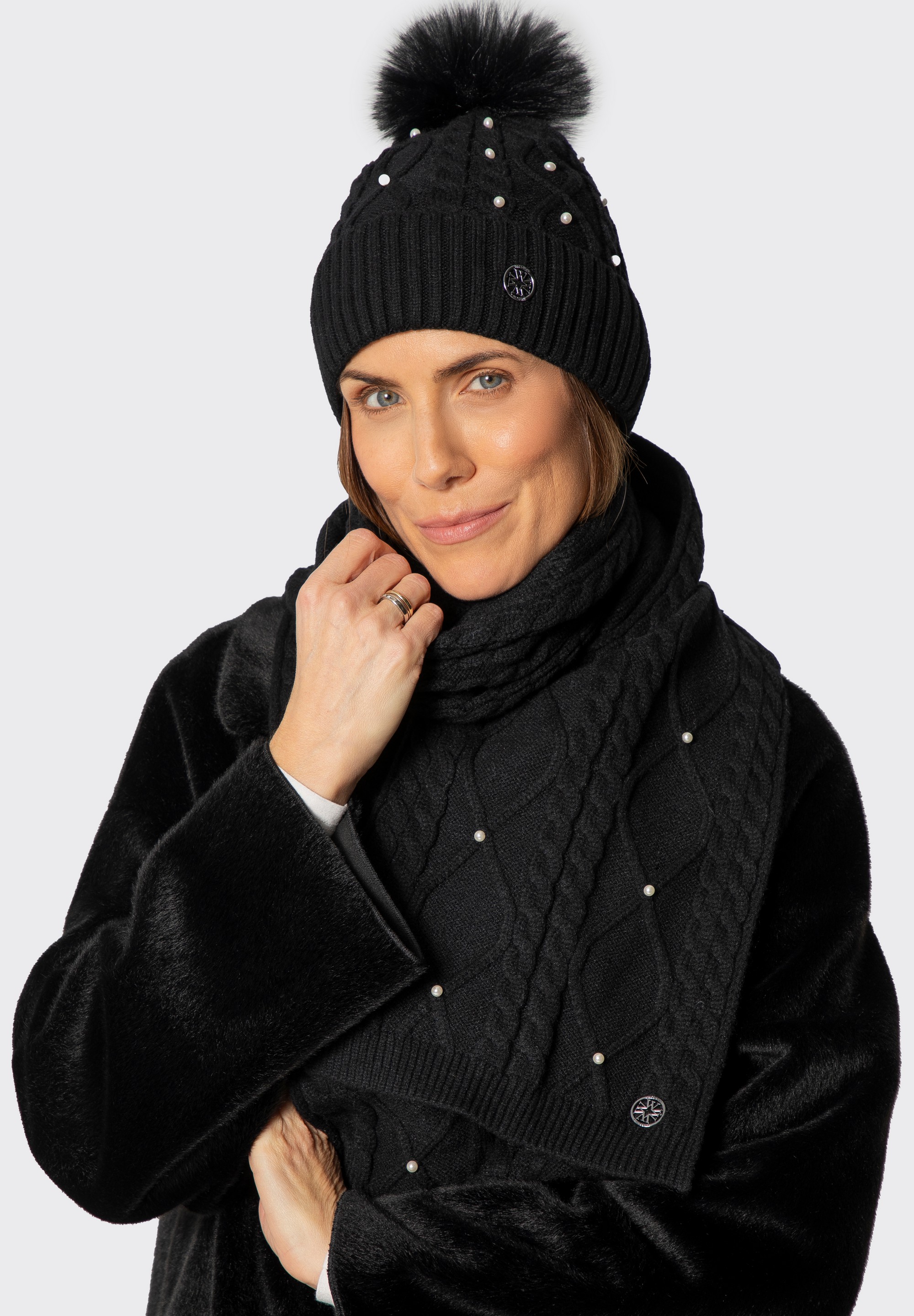 Dámská zimní sada zdobená perlami, černá, 101-SF-023-1, Obrázek 1