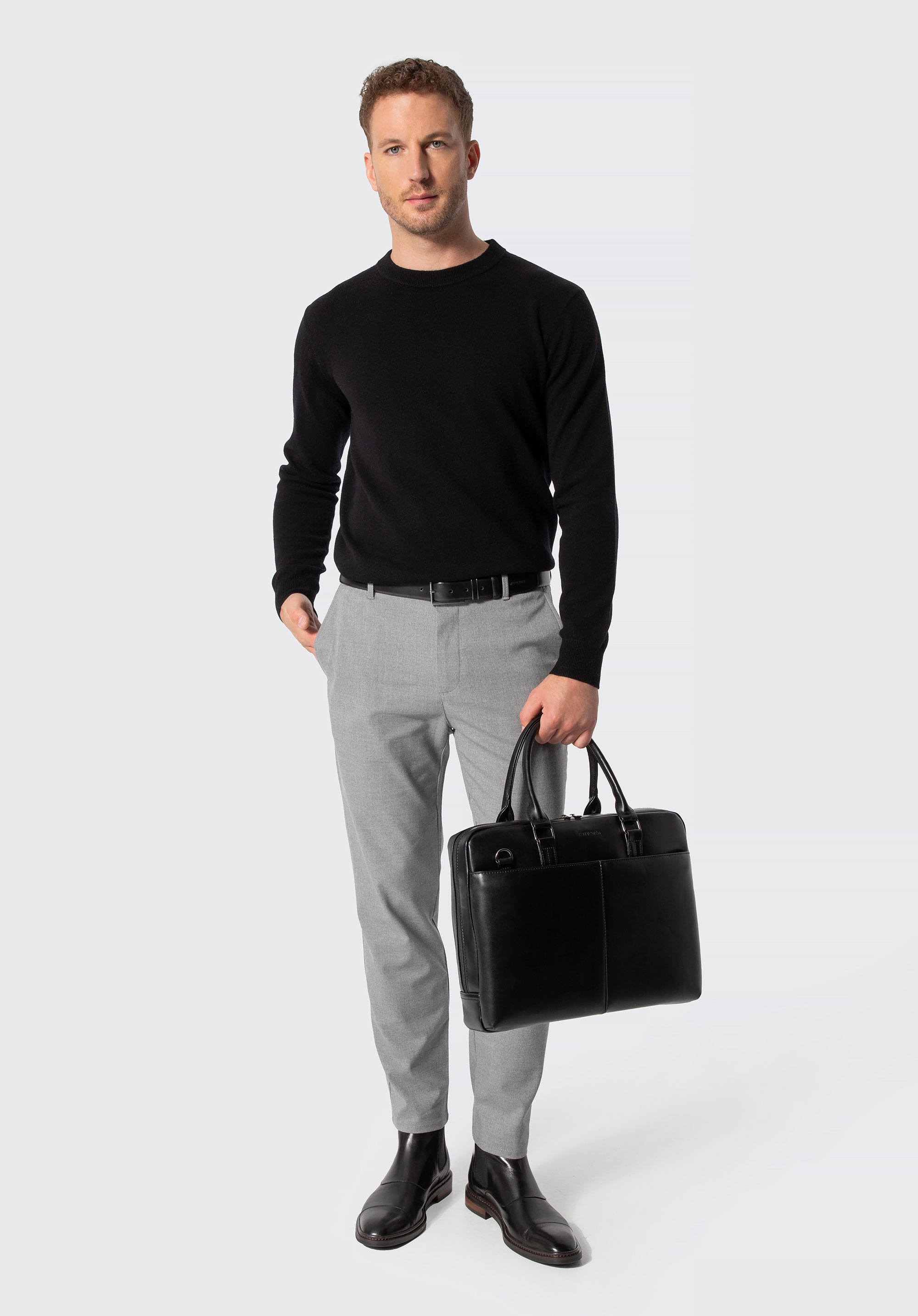 Pánský vlněný svetr s kulatým výstřihem, černá, 29-99-351-1-XL, Obrázek 1