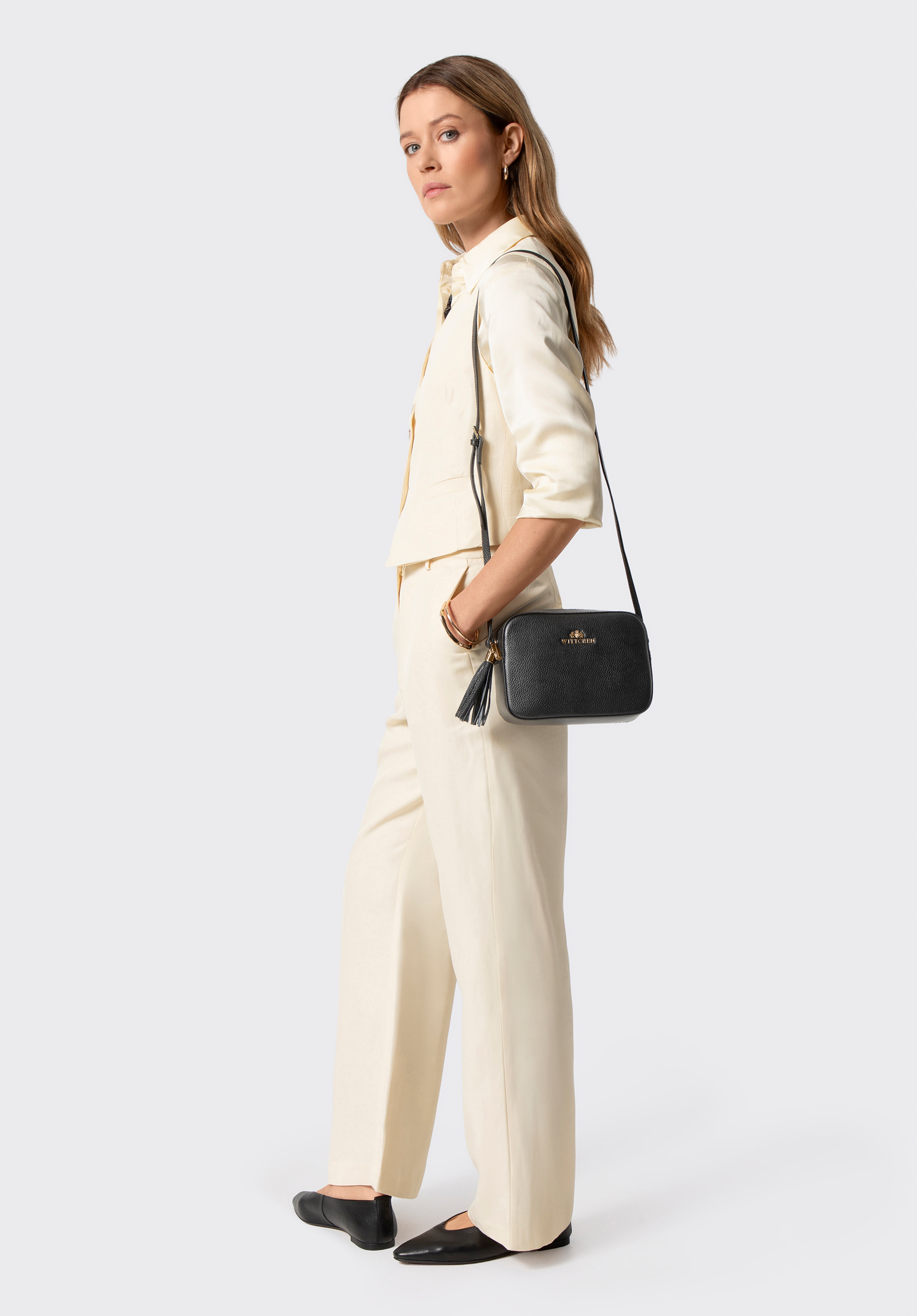 Kožená crossbody kabelka ve tvaru krabice, černo-zlatá, 29-4E-014-1G, Obrázek 1