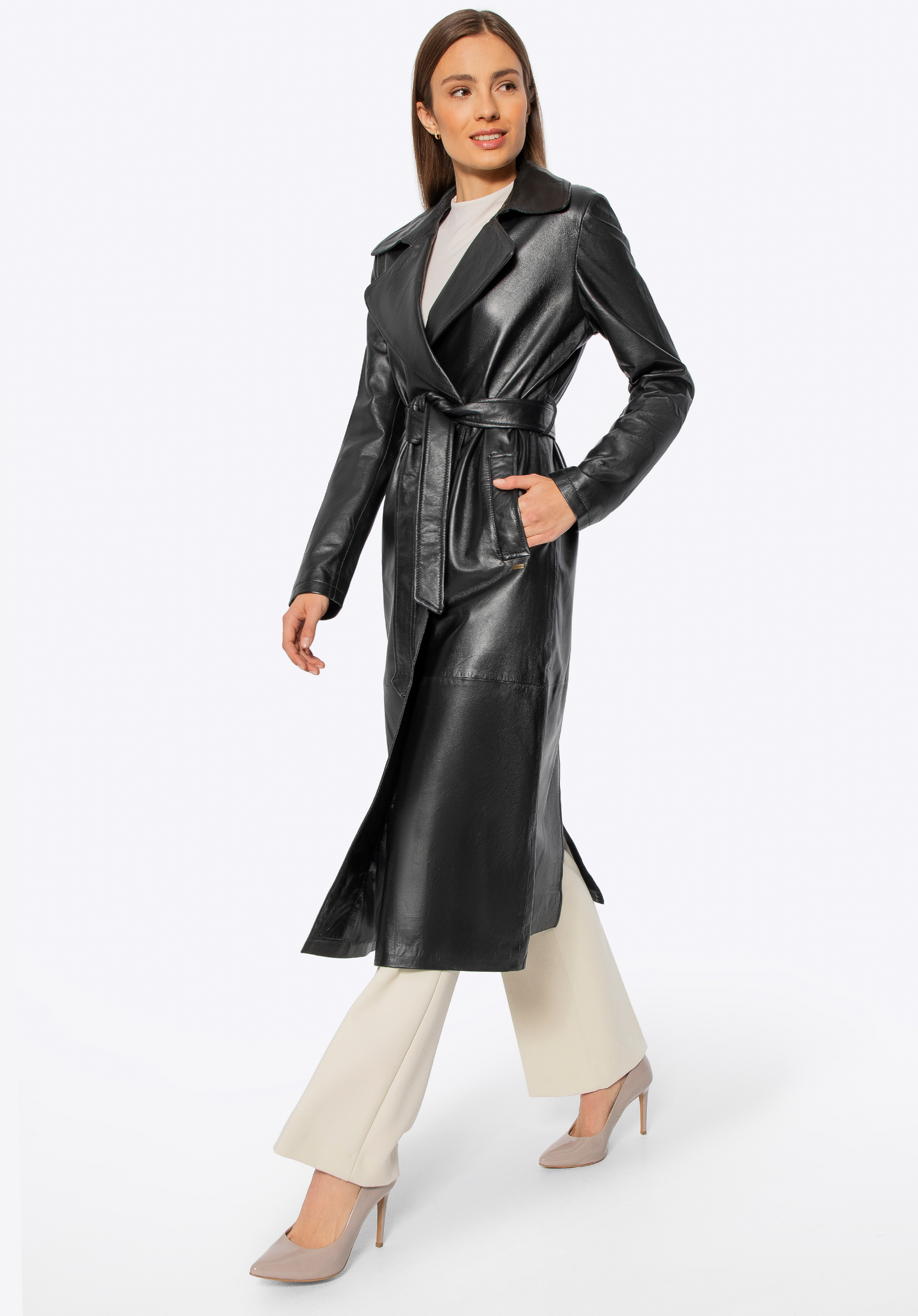 Жіноче шкіряне пальто з ременем чорне