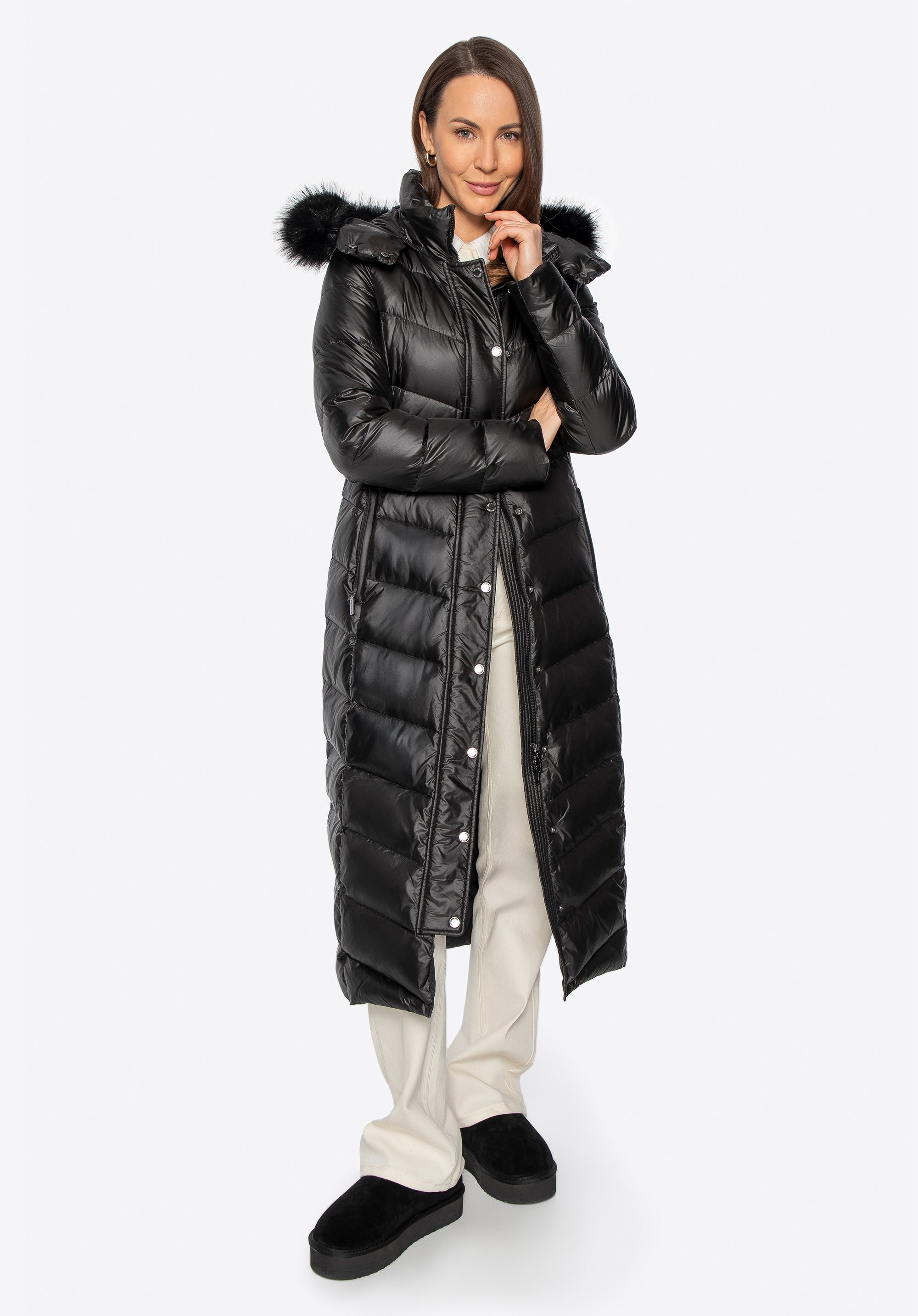 Жіноче стьобане пальто з натуральним пухом чорне