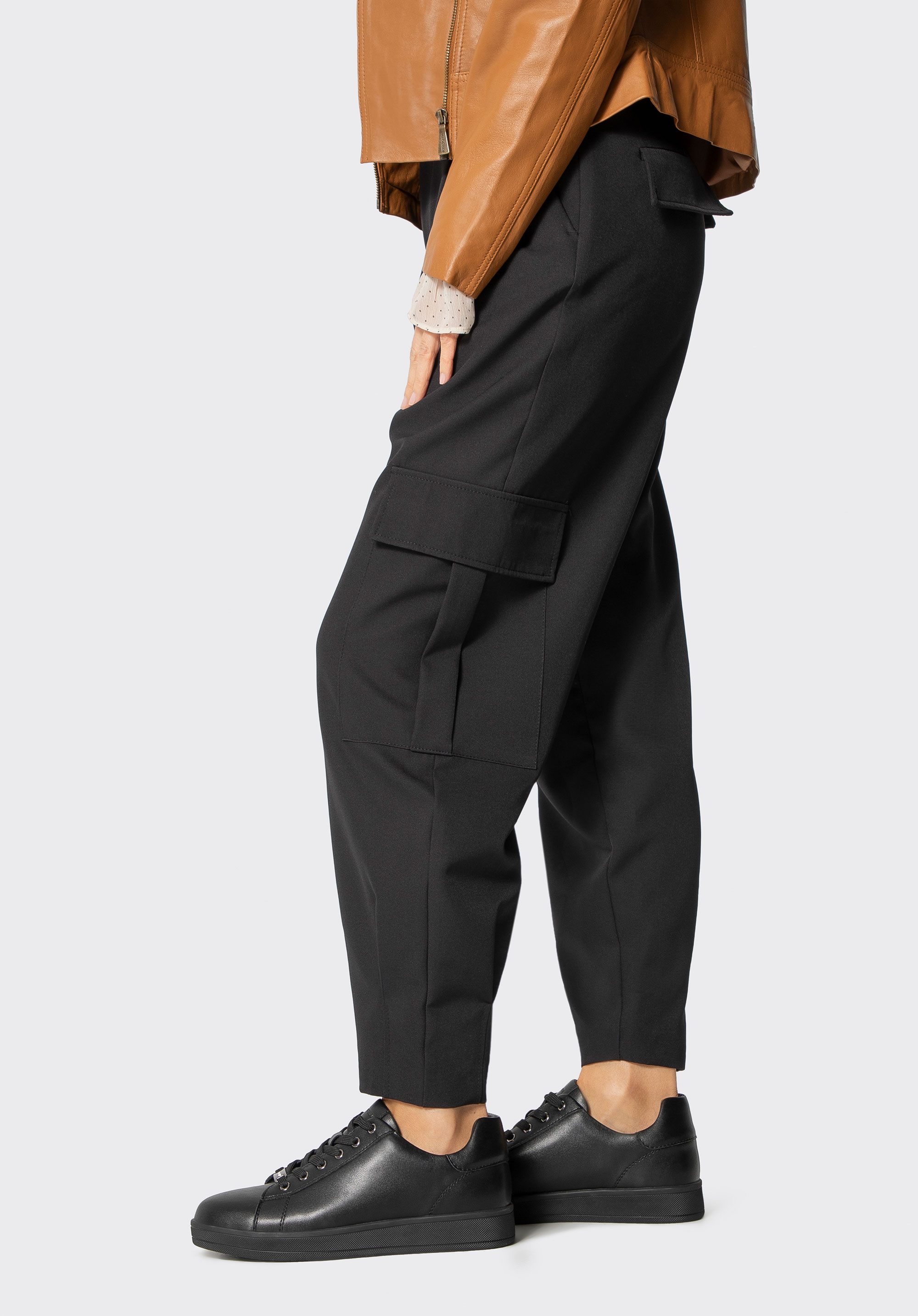 Жіночі шкіряні кросівки на платформі, чорний, 101-D-972-1-39, Фото 1