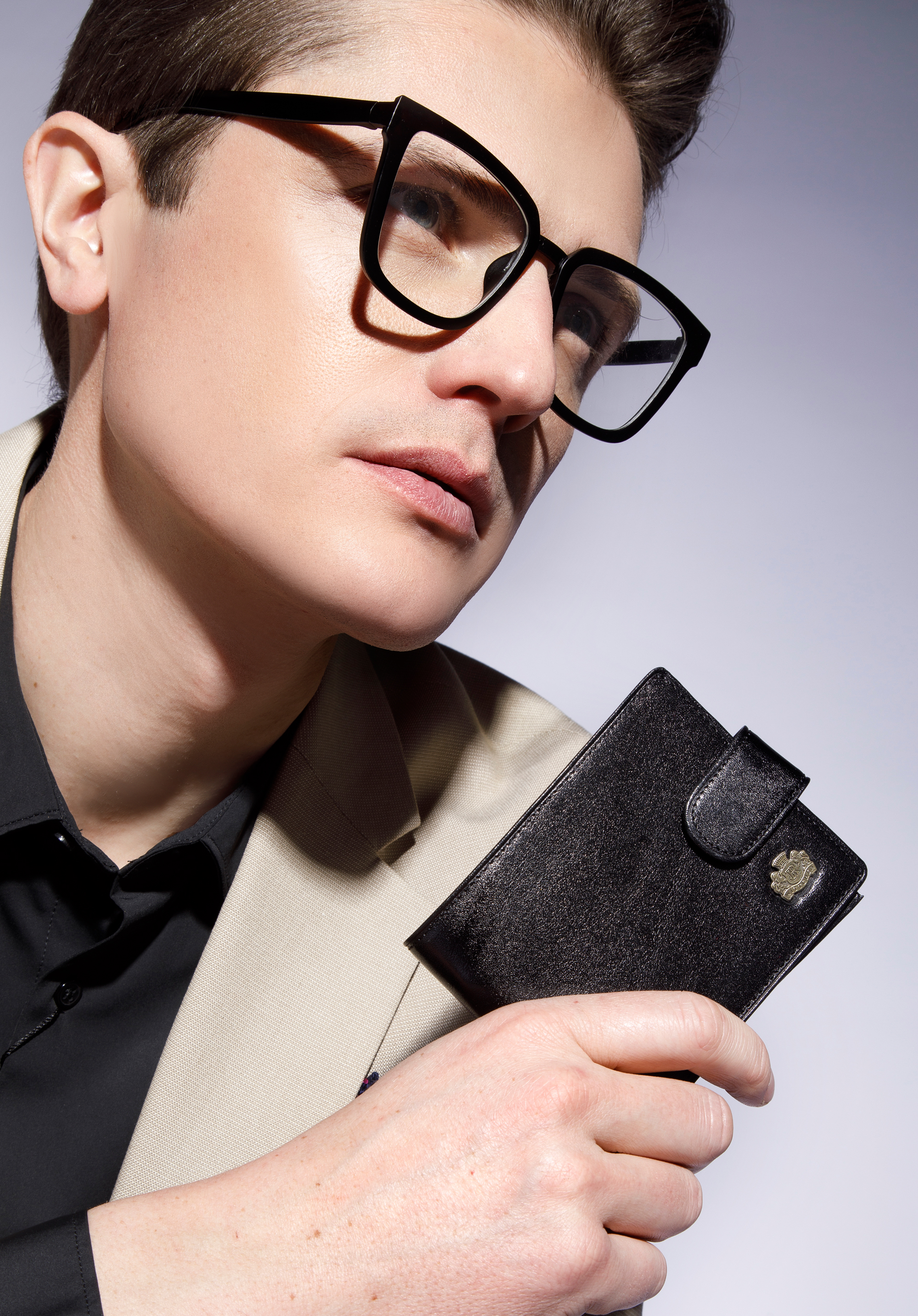 Pánska kožená peňaženka so zapínaním, čierna, 10-1-127-1, Obrázok 1