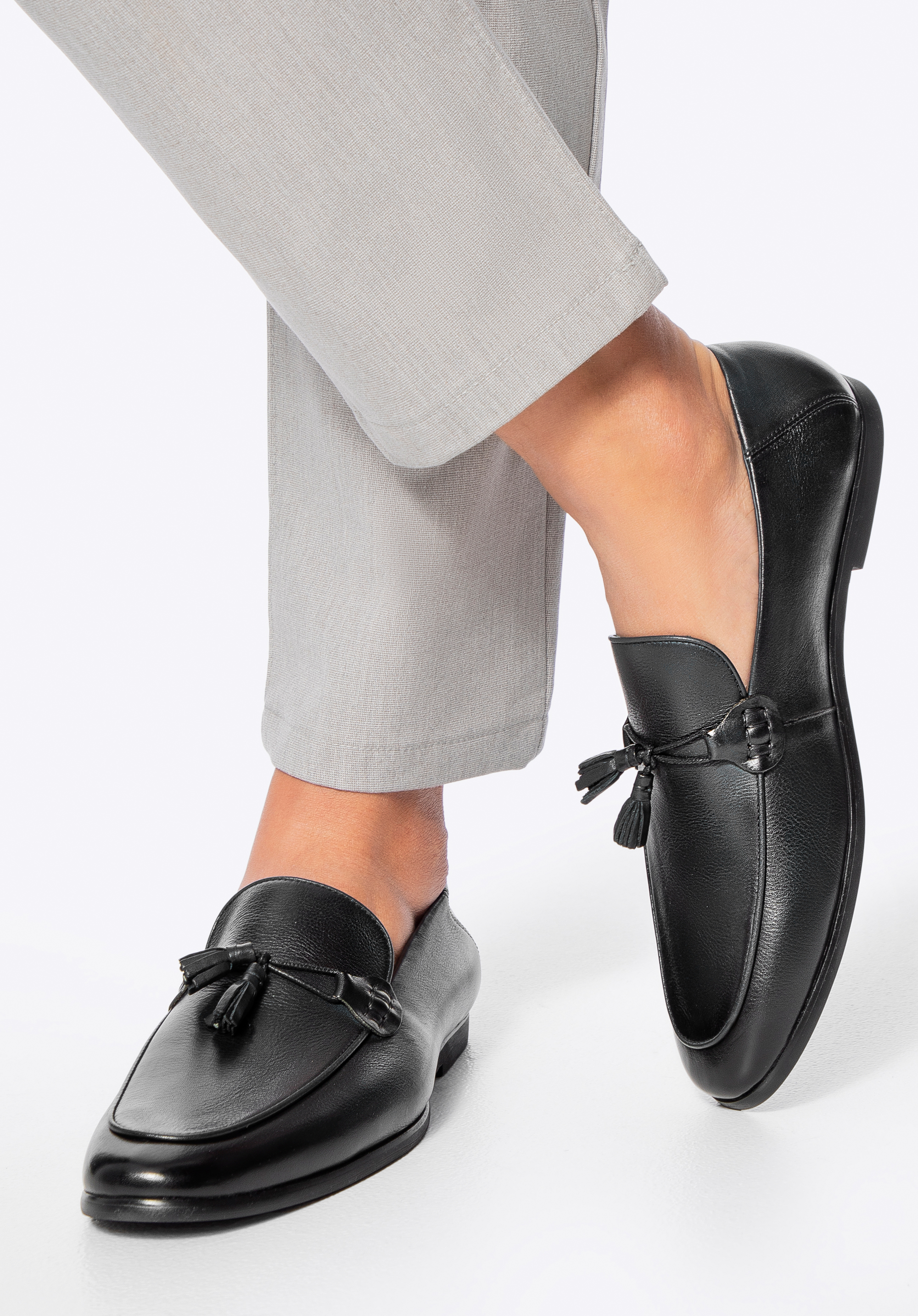 Pánske kožené mokasíny so strapcom, čierna, 100-M-702-4-40, Obrázok 4