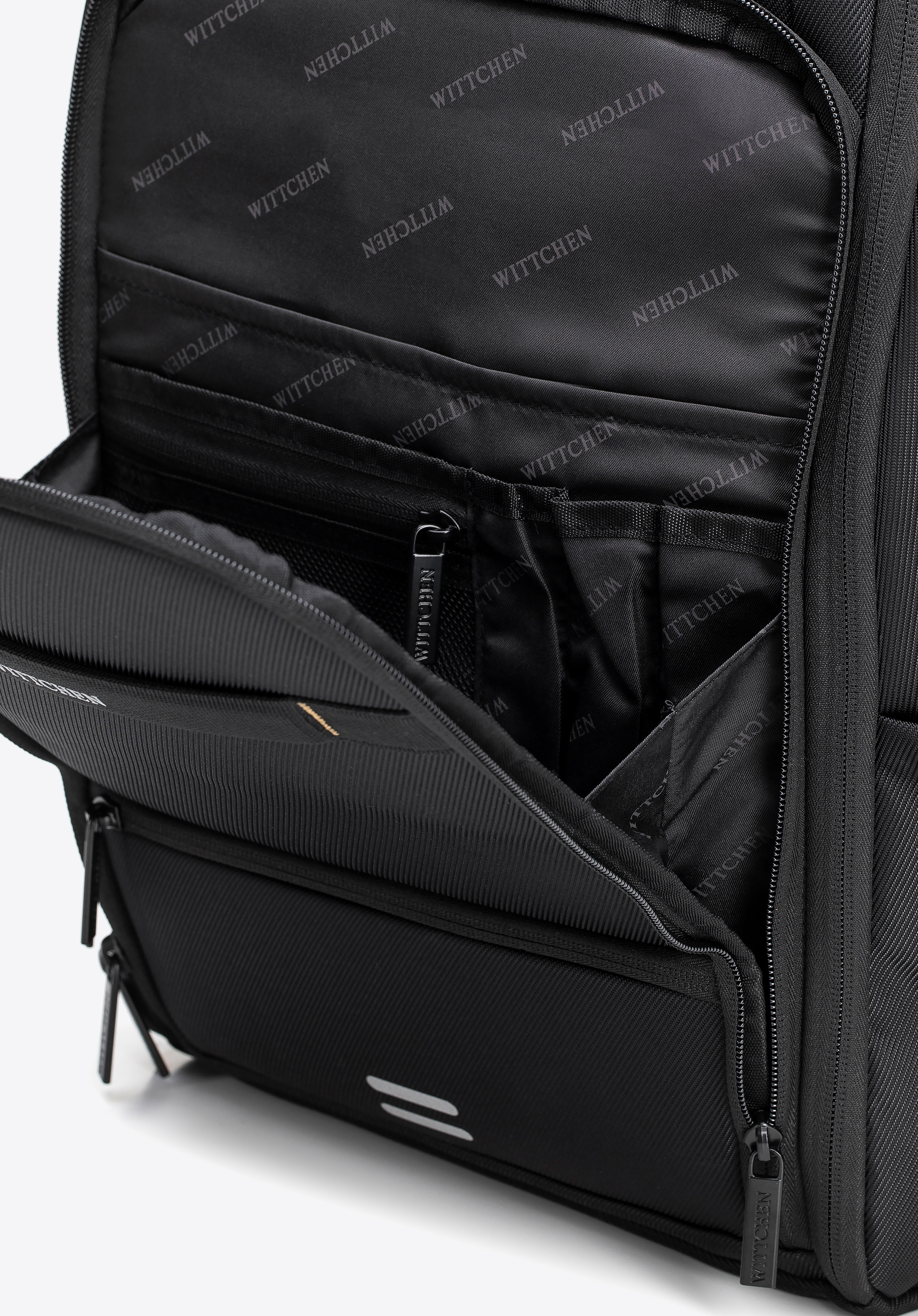 Viacúčelový batoh s priehradkou na 17-palcový notebook, čierna, 102-3P-809-1, Obrázok 1