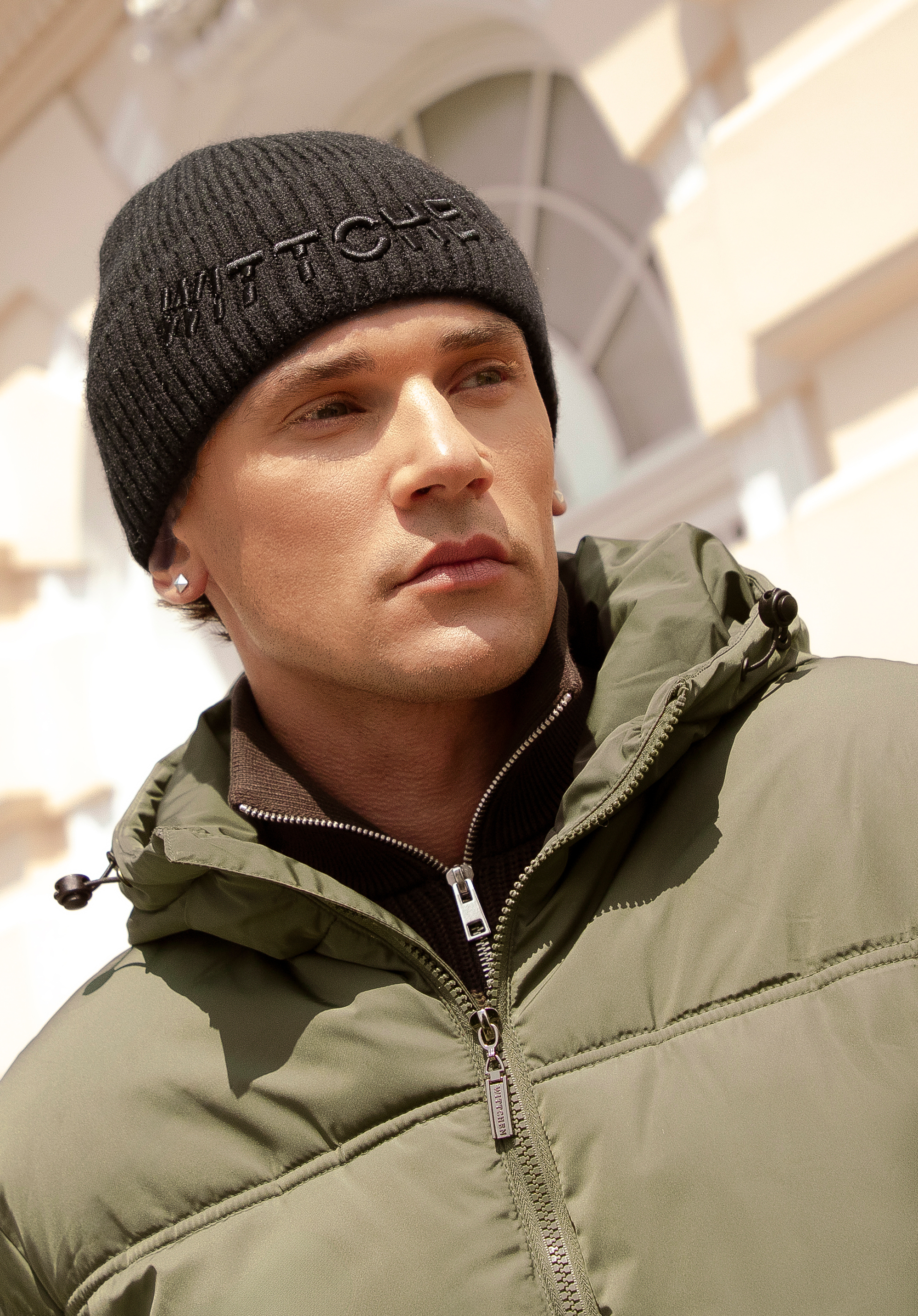 Zimná čiapka s vyšívaným logom, čierna, 99-HF-201-1, Obrázok 1