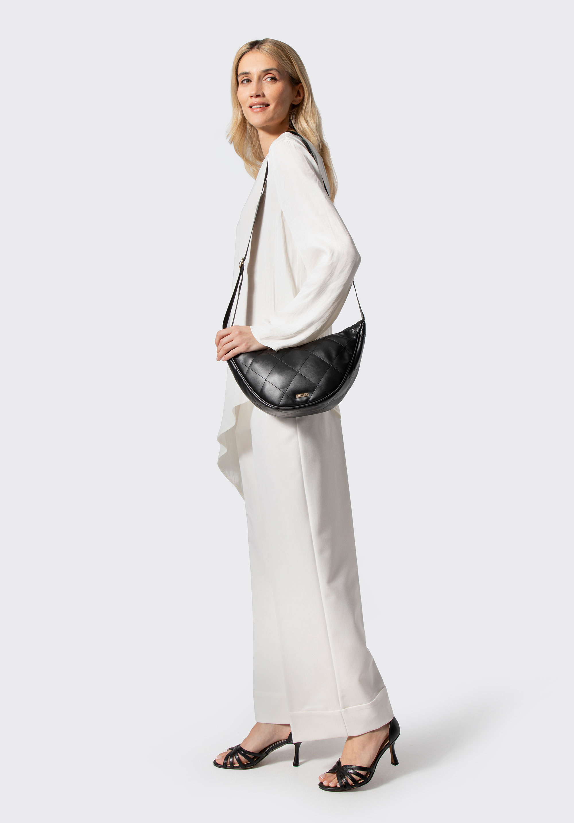 Women’s baguette bag with geometric stitching, čierno-zlatá, 100-4Y-422-1G, Obrázok 1