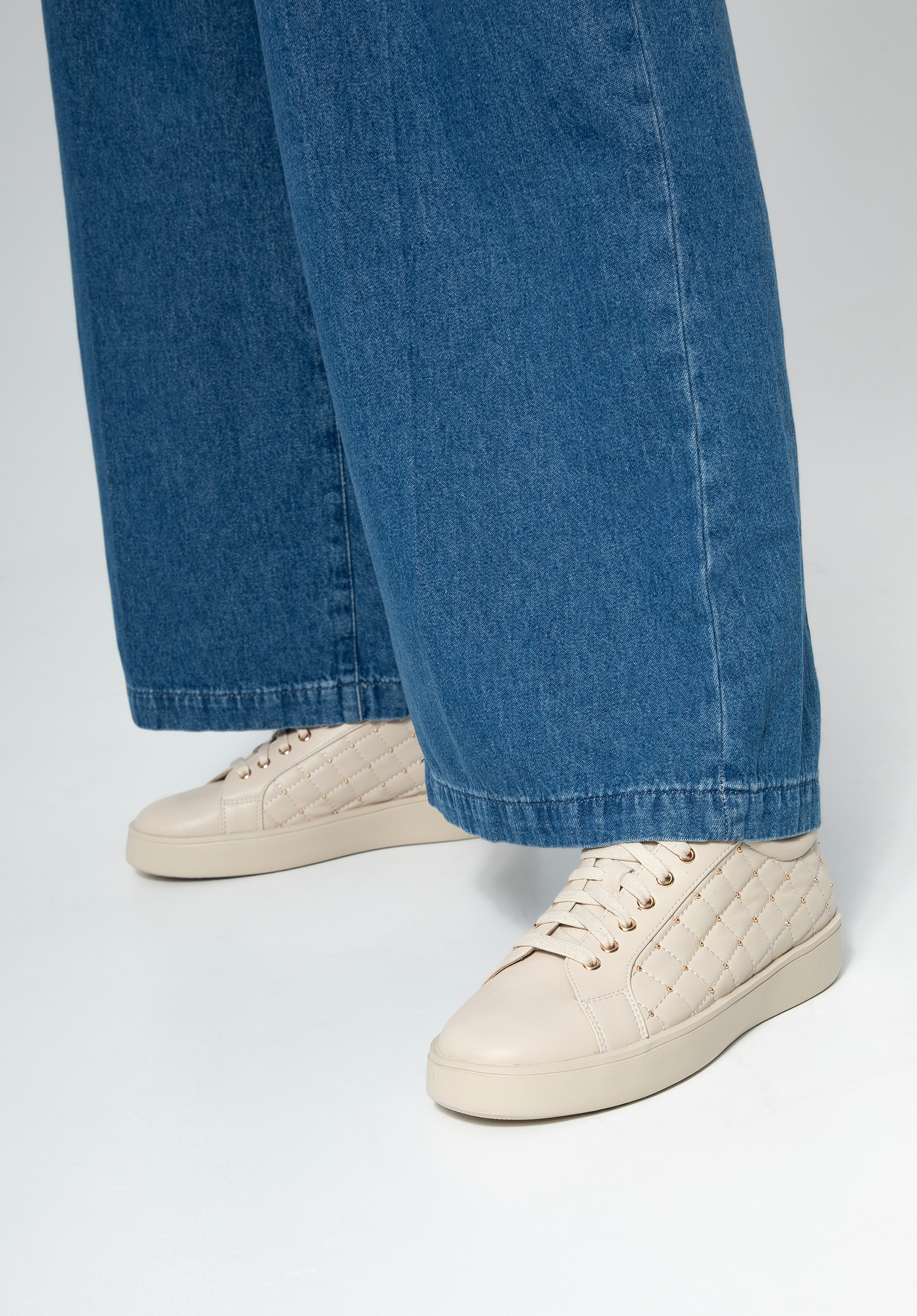 Damen-Sneaker aus Leder mit gestepptem Obermaterial, Creme, 99-D-508-0-41, Bild 1