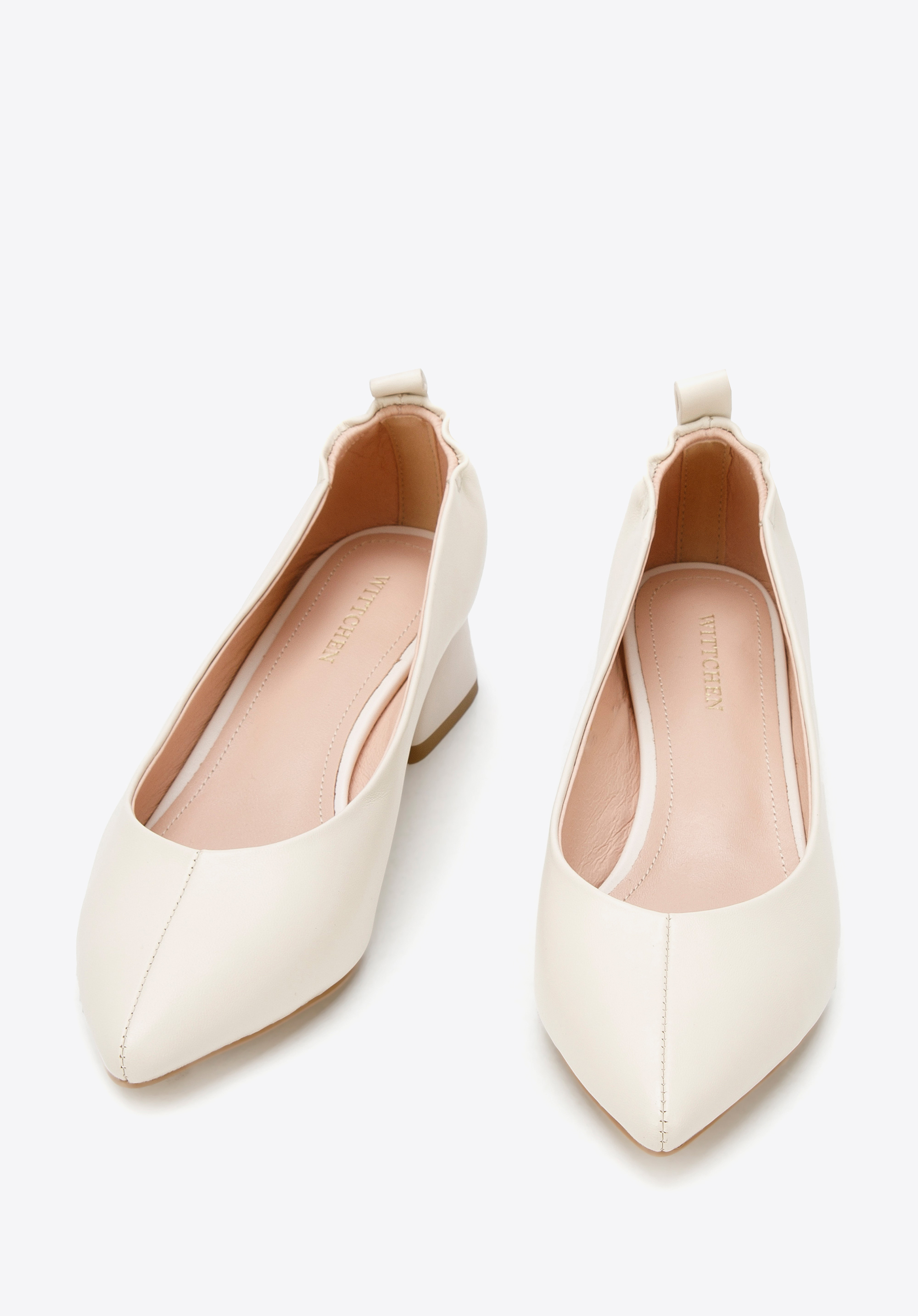 Pumps aus Leder mit Gummiband, Creme, 94-D-502-0-39, Bild 1