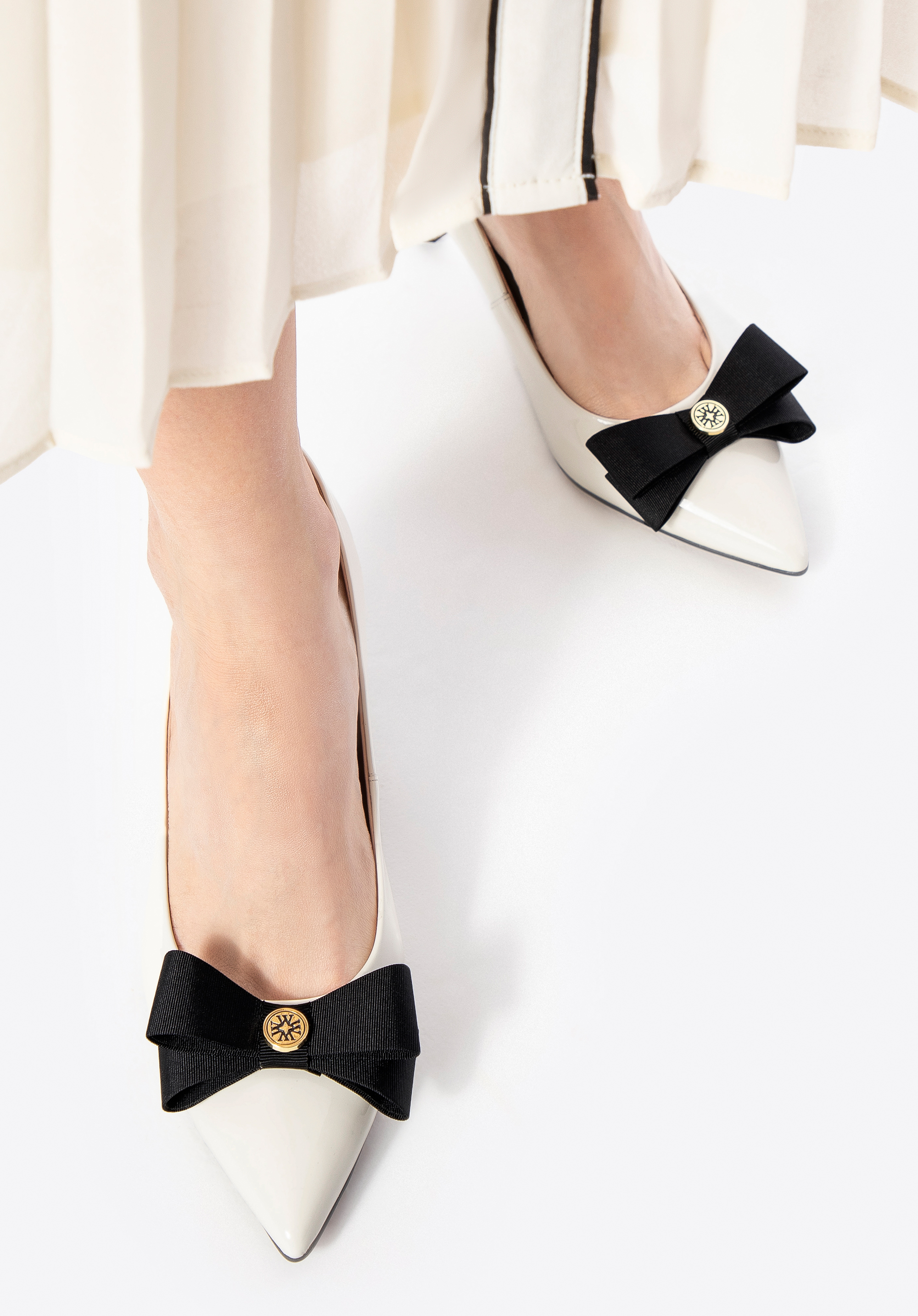 Lederpumps mit Schleife, creme-schwarz, 100-D-958-0-39, Bild 1