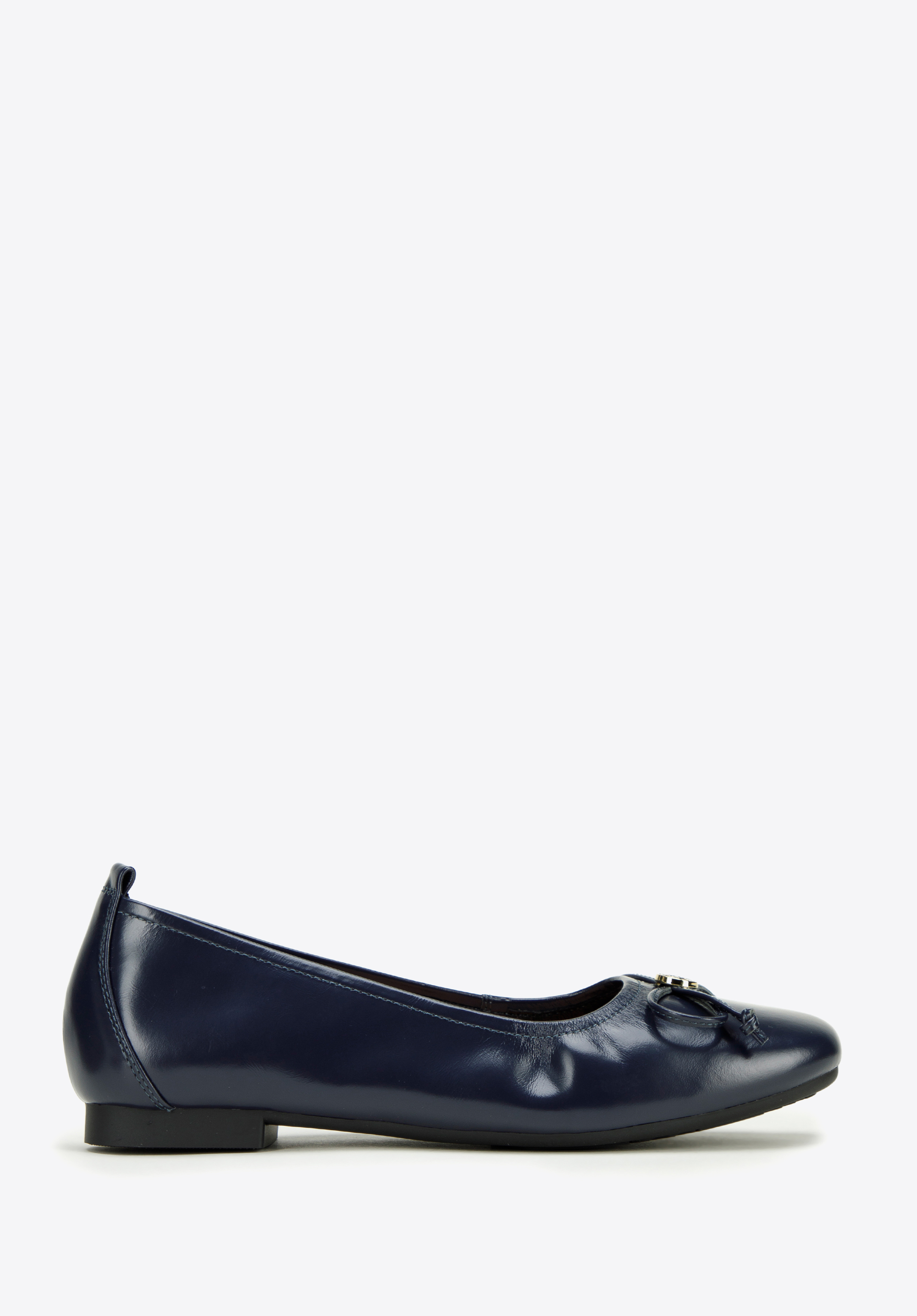 Ballerinas aus weichem Leder mit Schliefe und Monogramm, dunkelblau, 97-D-950-N-40, Bild 1