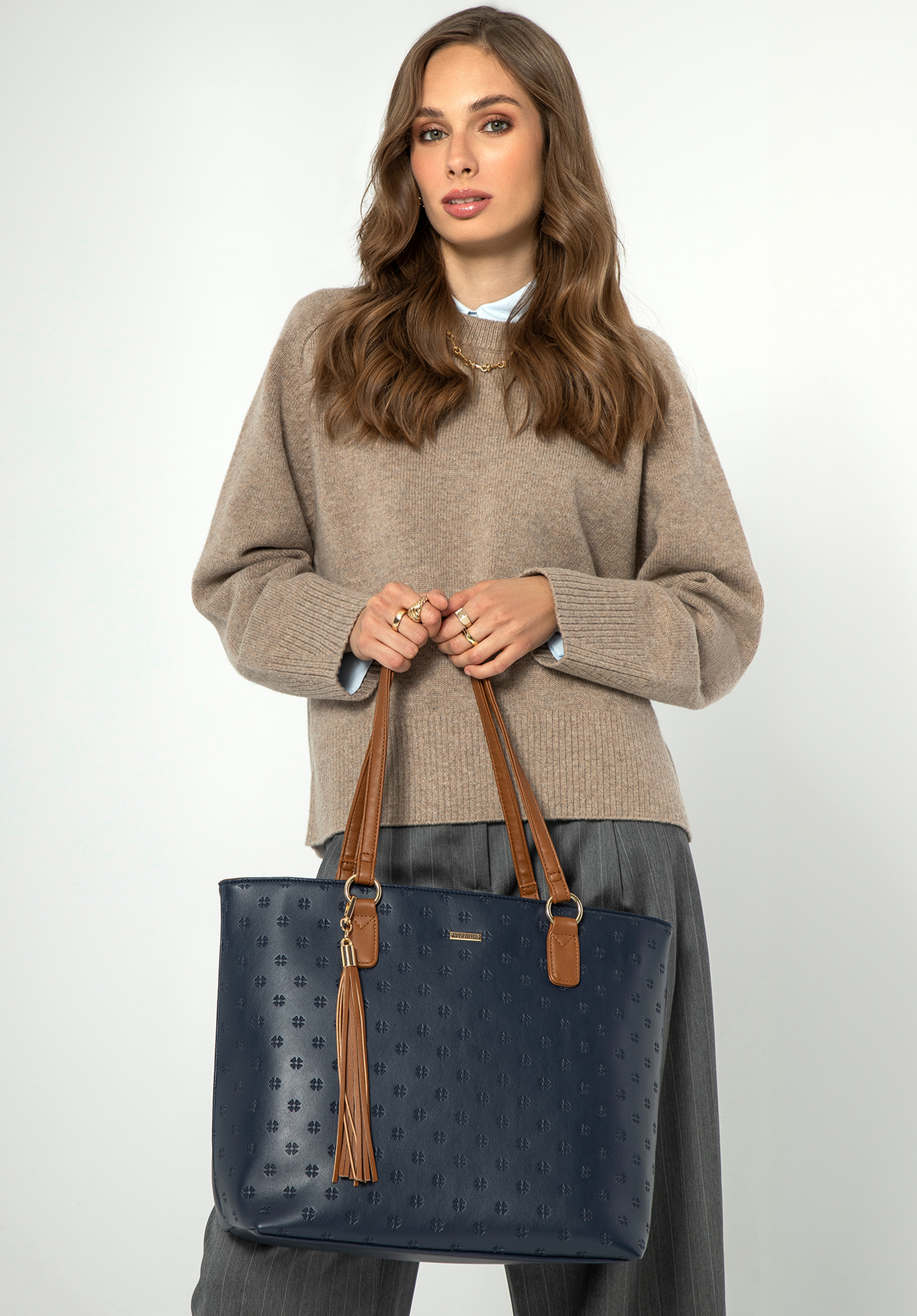 Damen-Shopper-Tasche mit feinem Monogramm | WITTCHEN, dunkelblau-braun, 99-4Y-207-7, Bild 1