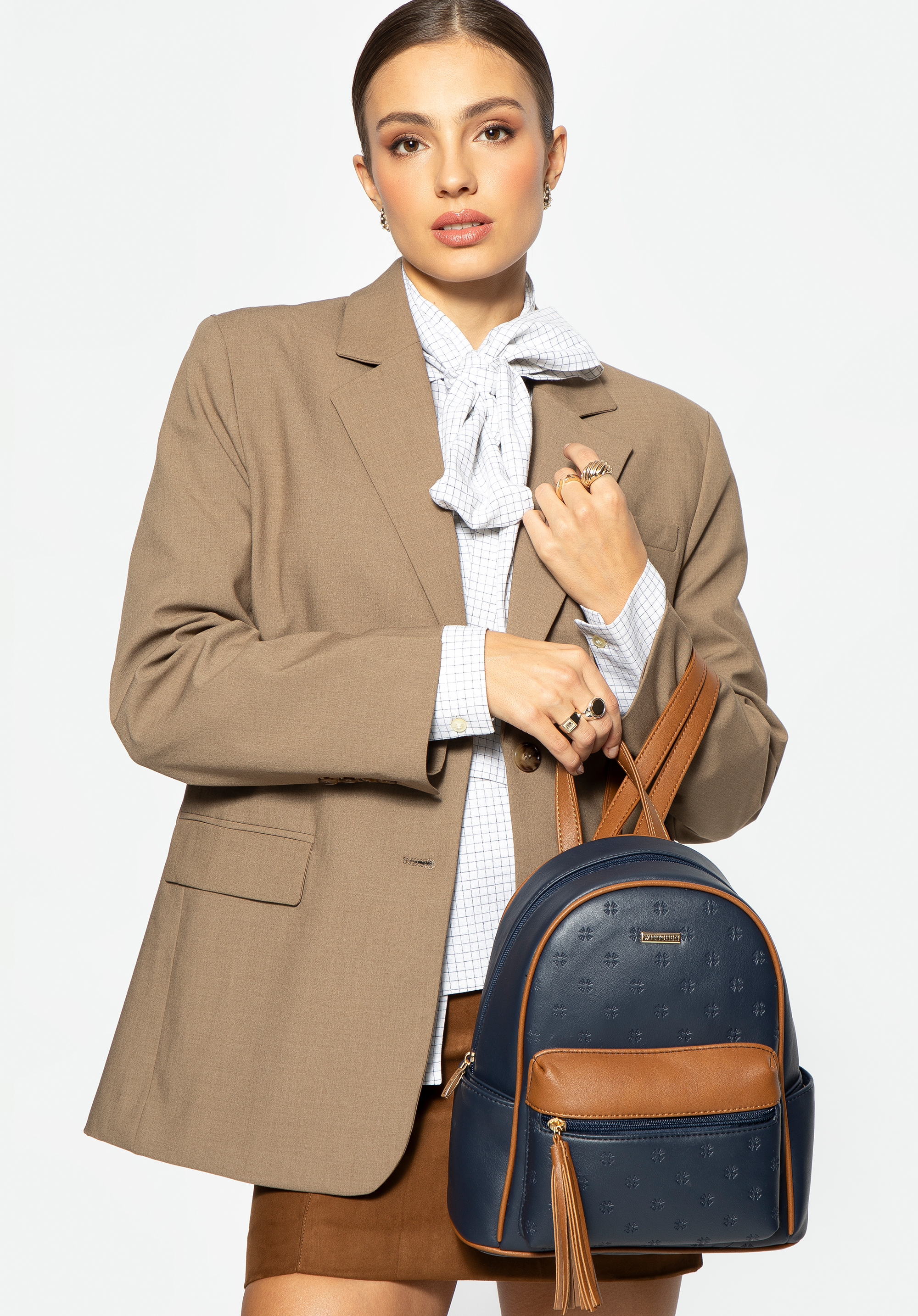 Damen-Rucksack aus geprägtem Öko-Leder, dunkelblau, 99-4Y-209-7, Bild 1