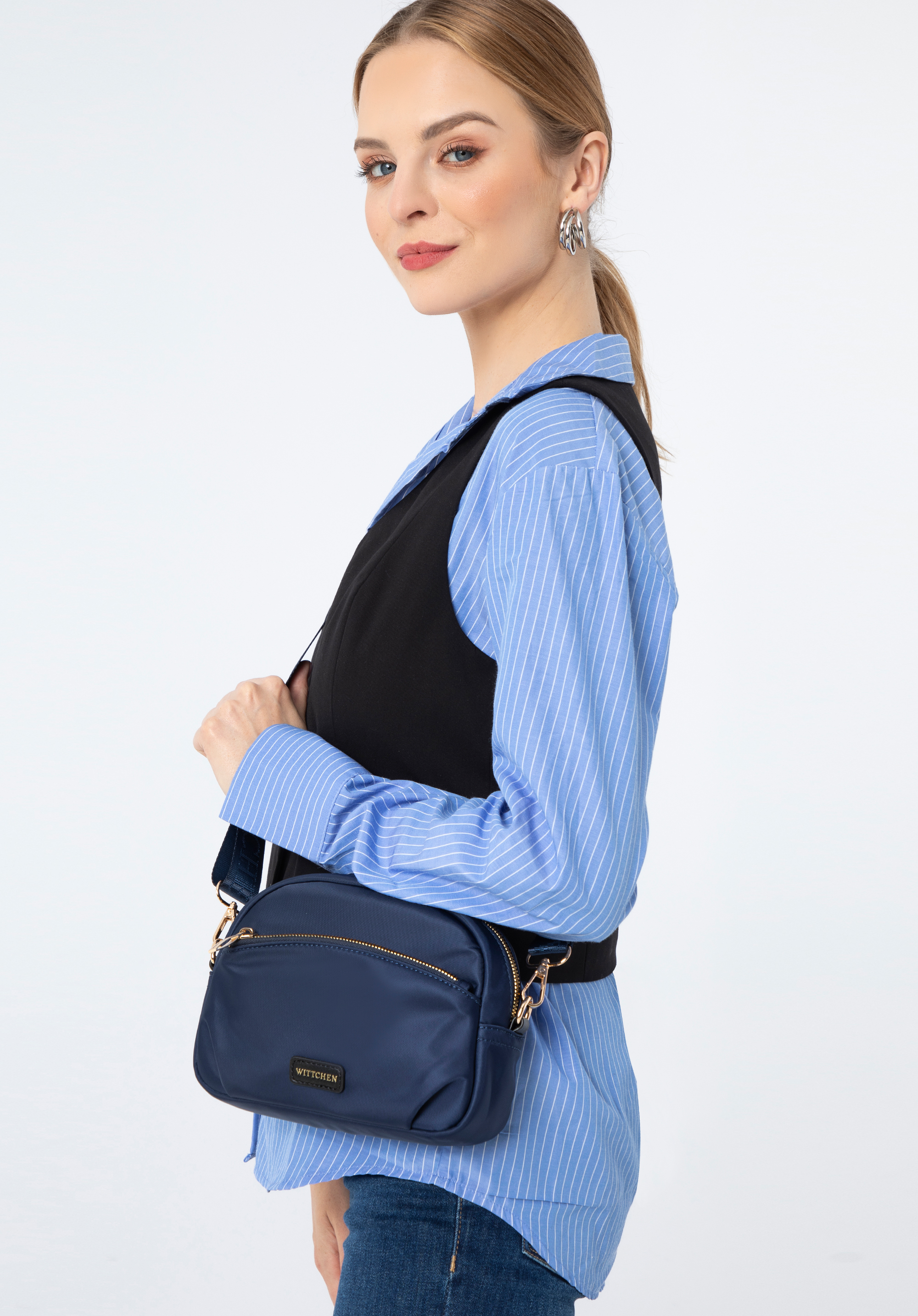 Damen-Umhängetasche aus Nylon mit Vordertasche, dunkelblau, 97-4Y-106-7, Bild 1