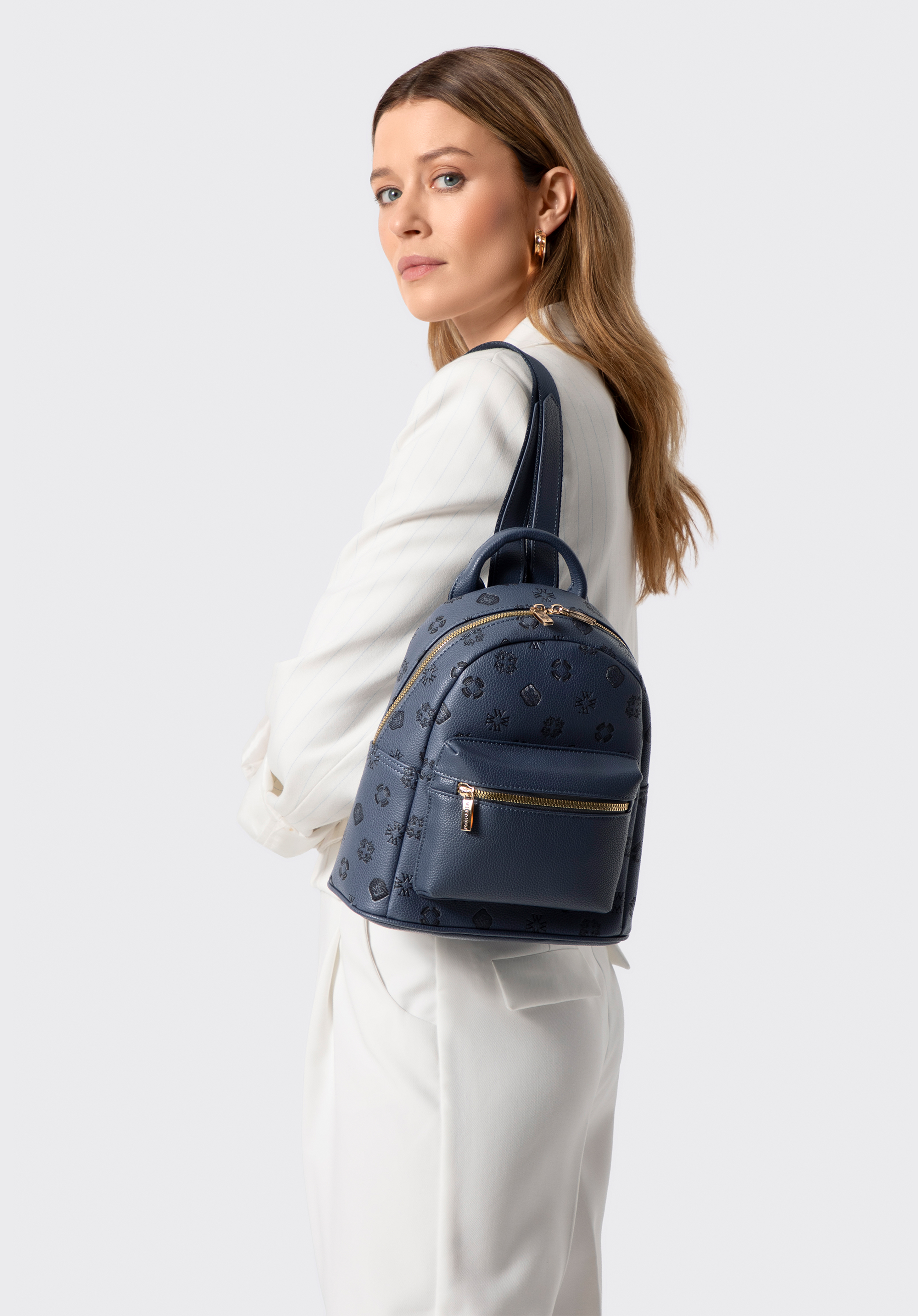 Damenrucksack aus Kunstleder mit Prägung, dunkelblau, 101-4Y-P09-7, Bild 1