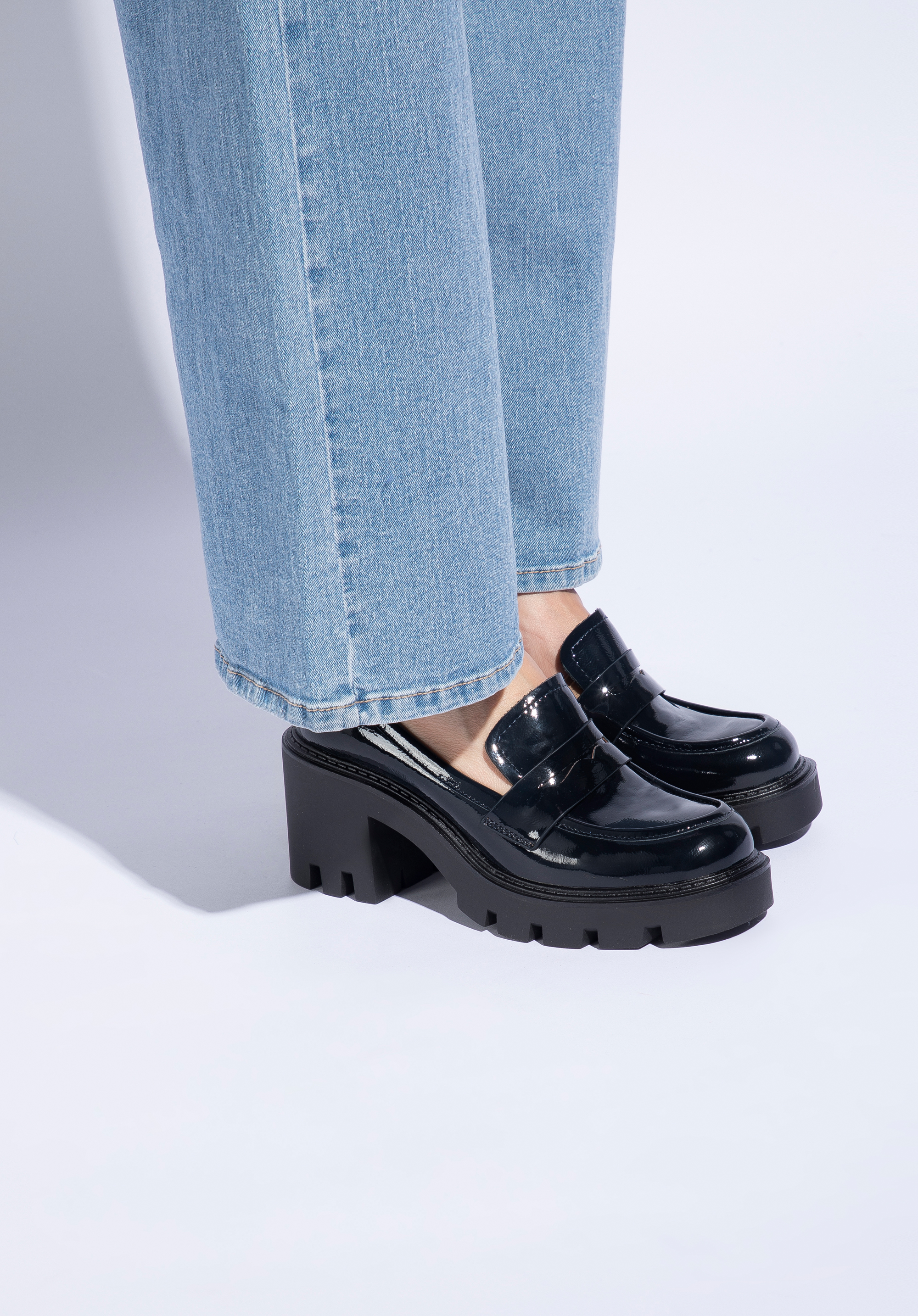 Plateau-Pumps aus Lackleder mit Profil, dunkelblau, 95-D-519-N-38, Bild 1
