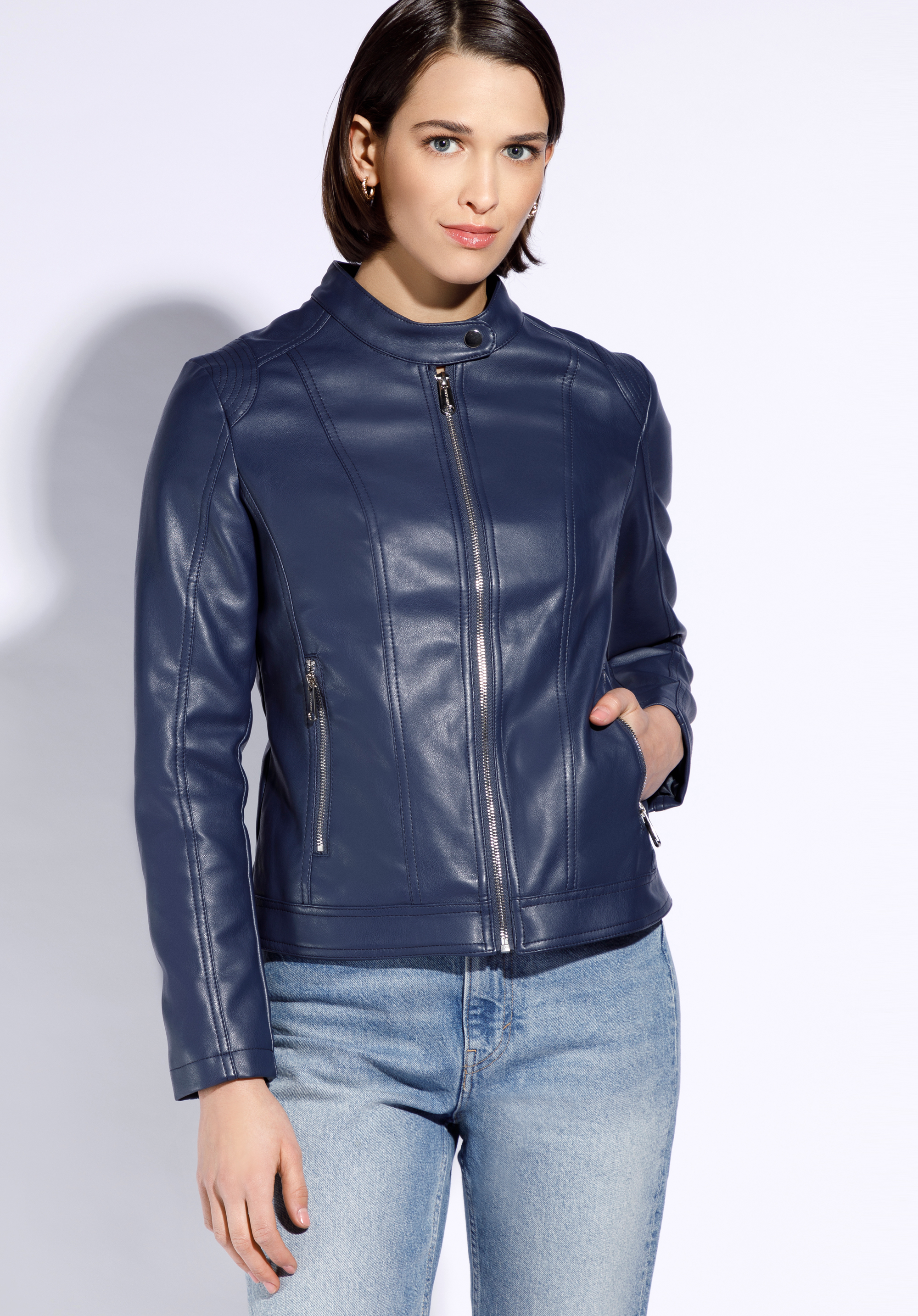 Damenjacke aus Öko-Leder mit Stehkragen