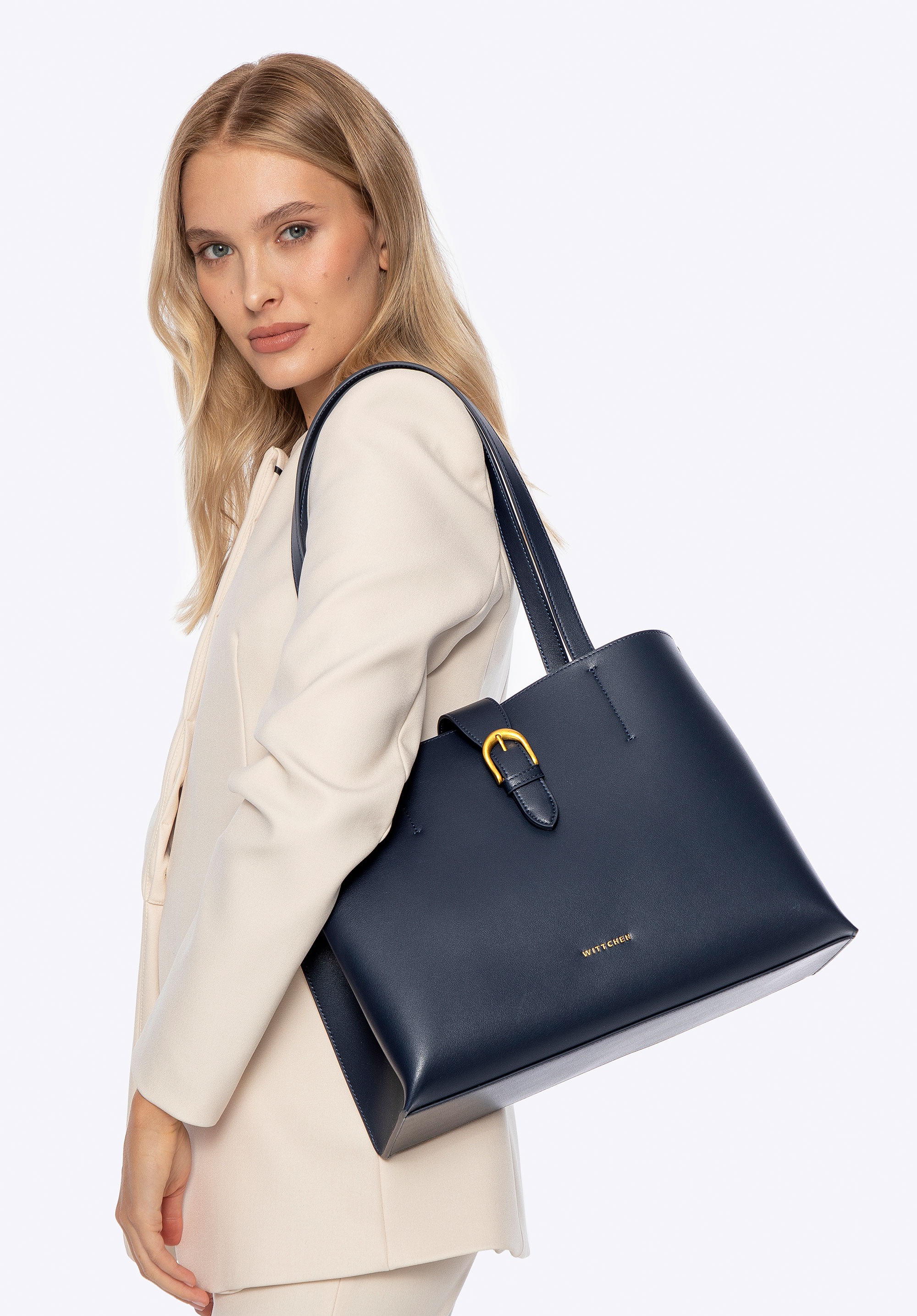 Shopper-Tasche aus Leder mit dekorativem Verschluss, dunkelblau, 101-4E-600-7, Bild 1