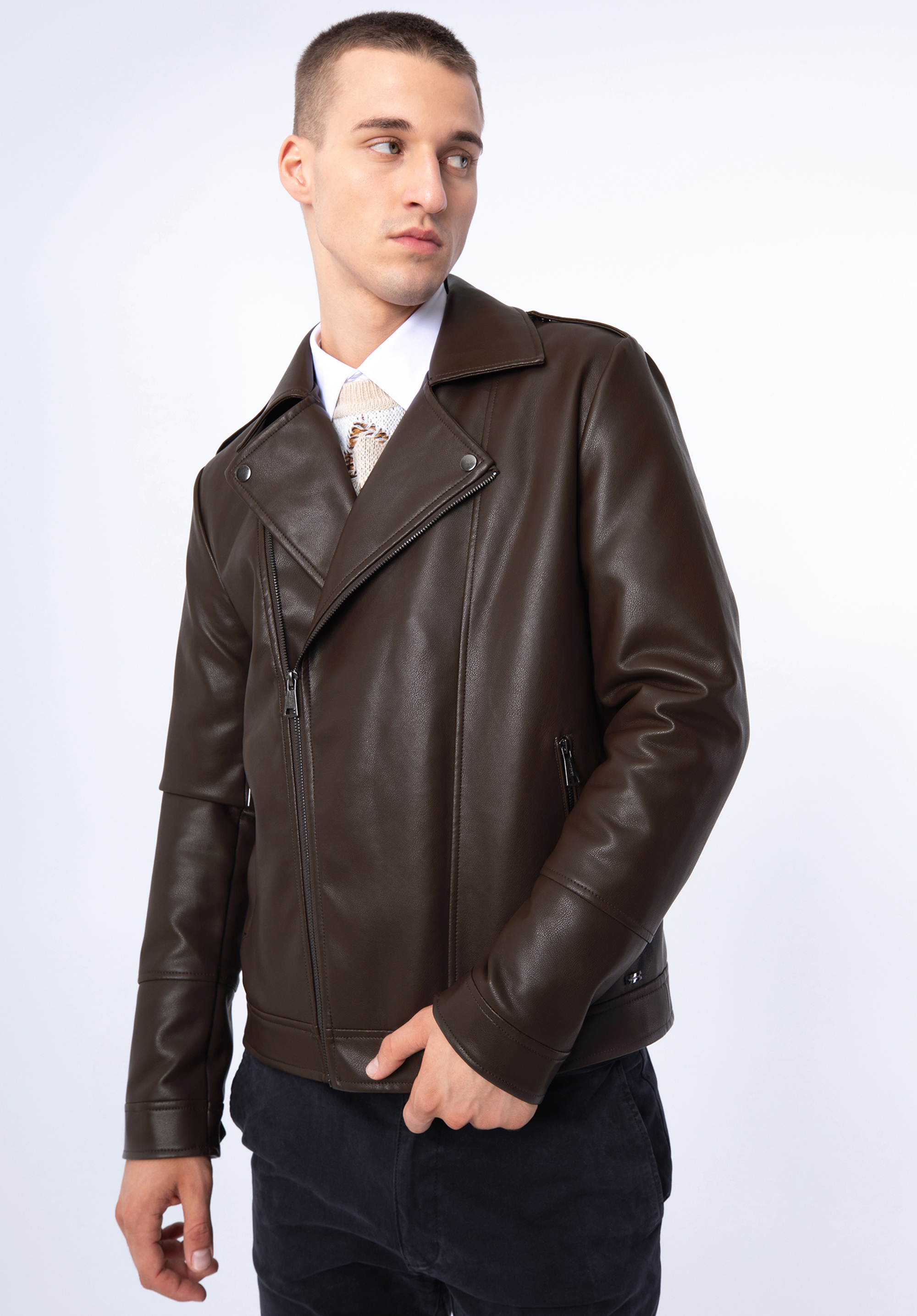 Herren- Bikerjacke aus Öko-Leder mit Schulterklappen, dunkelbraun, 97-9P-154-4-S, Bild 1