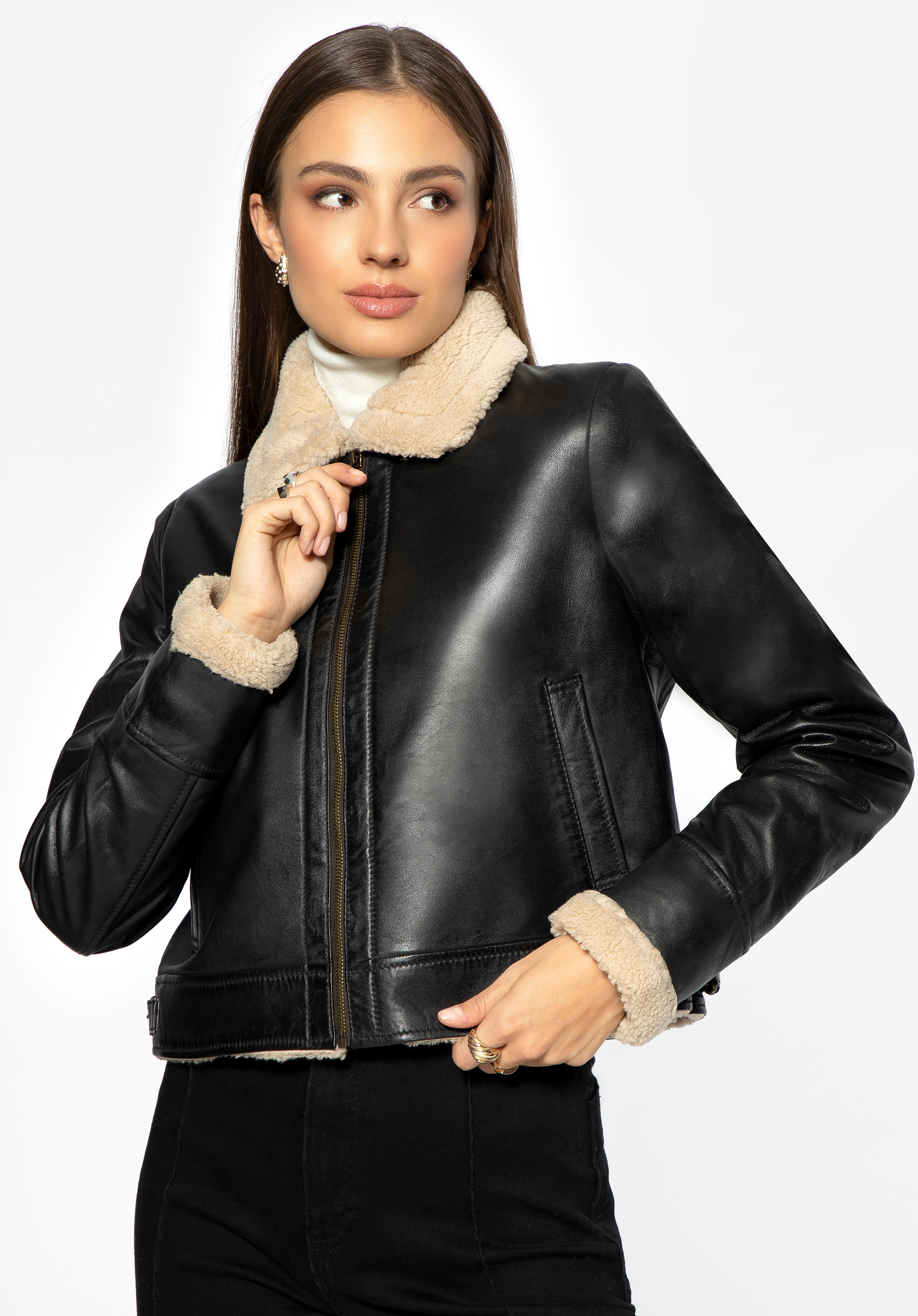 Kurze Pilotenjacke für Damen aus Leder mit Kunstpelz, dunkelbraun, 97-09-802-4-M, Bild 1