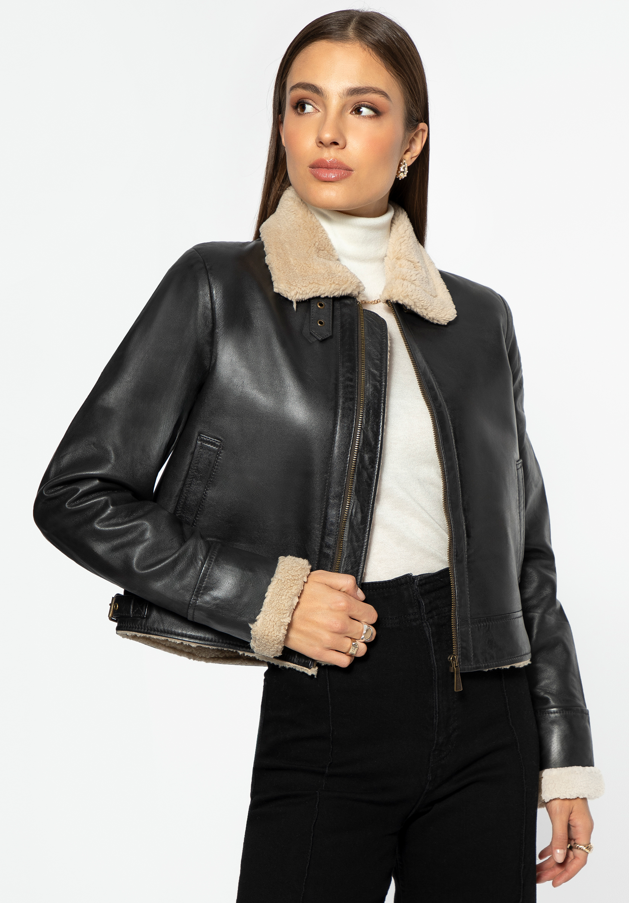 Kurze Pilotenjacke für Damen aus Leder mit Kunstpelz, dunkelbraun, 97-09-802-4-M, Bild 1