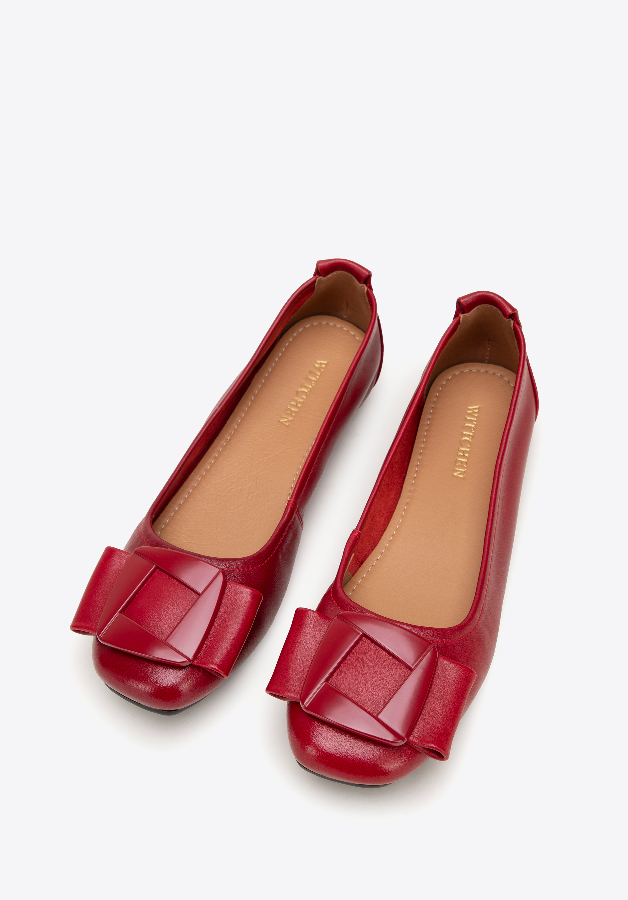 Ballerinas aus Leder mit geometrischer Schnalle, dunkelrot, 99-D-971-3-38, Bild 1