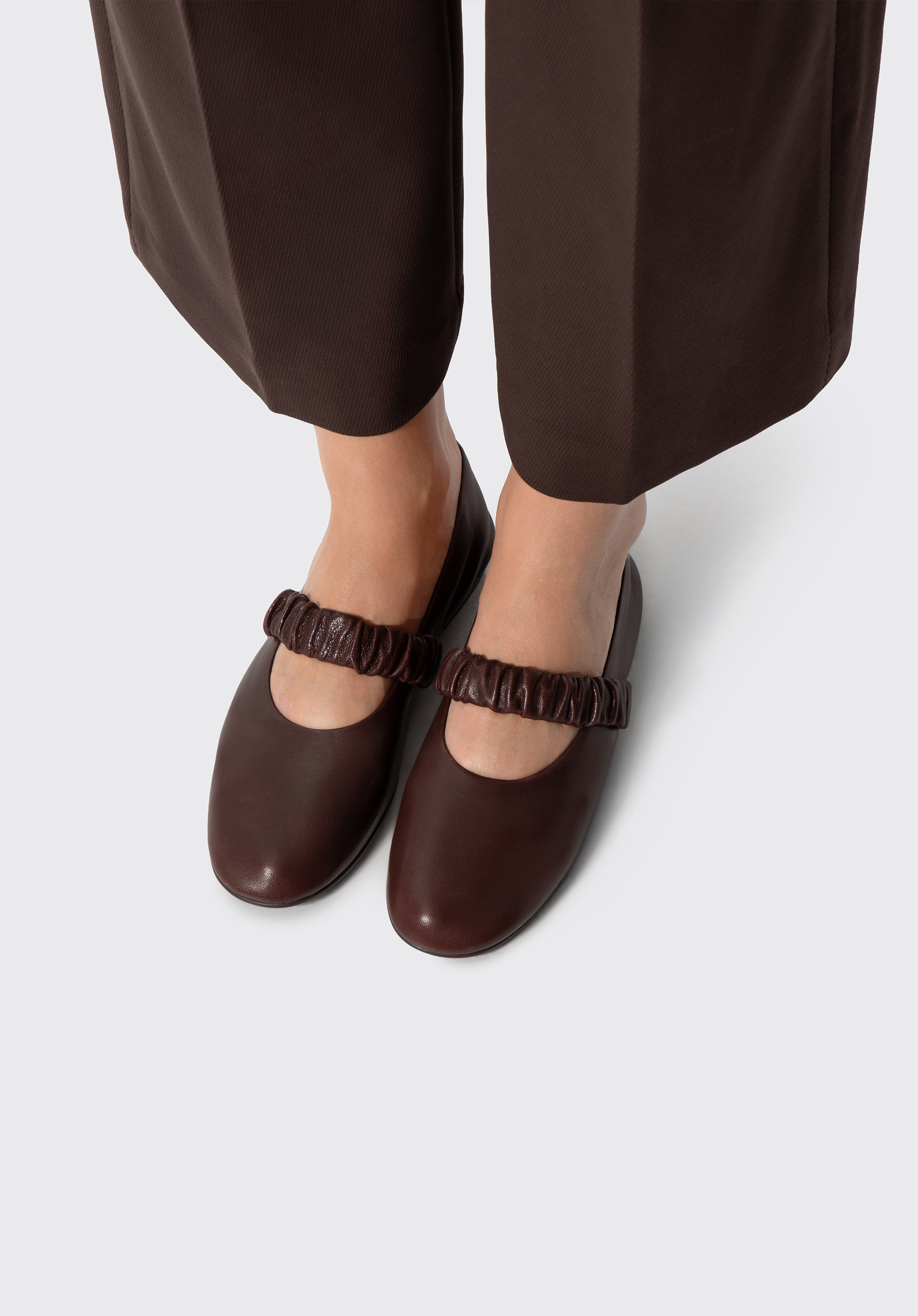 Damen-Ballerinas aus Leder mit gerafftem Riemen, dunkelrot, 103-D-360-3-37, Bild 1