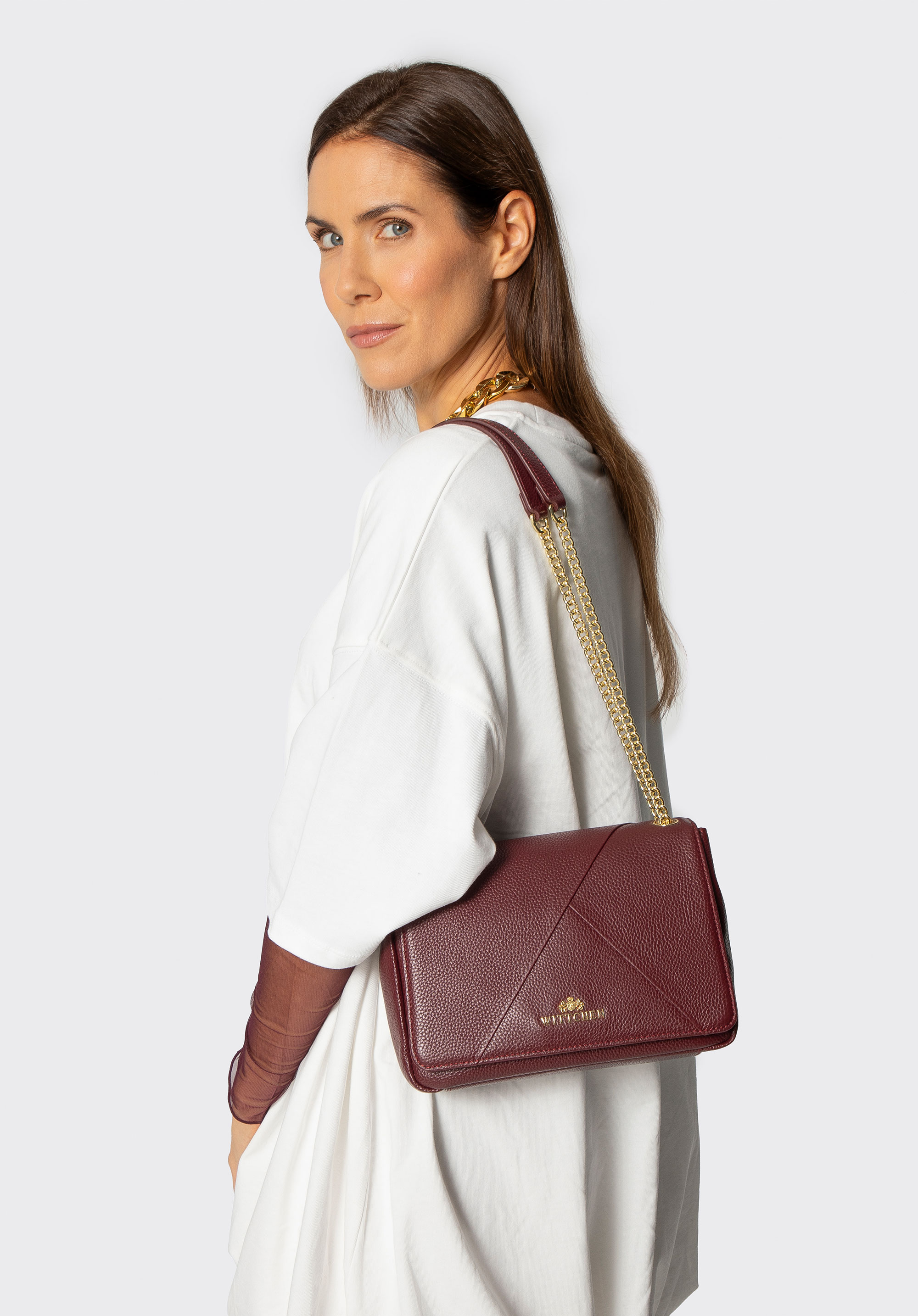 Damen-Ledertasche mit Überschlag und Ziernähten, dunkelrot, 99-4E-627-9, Bild 1