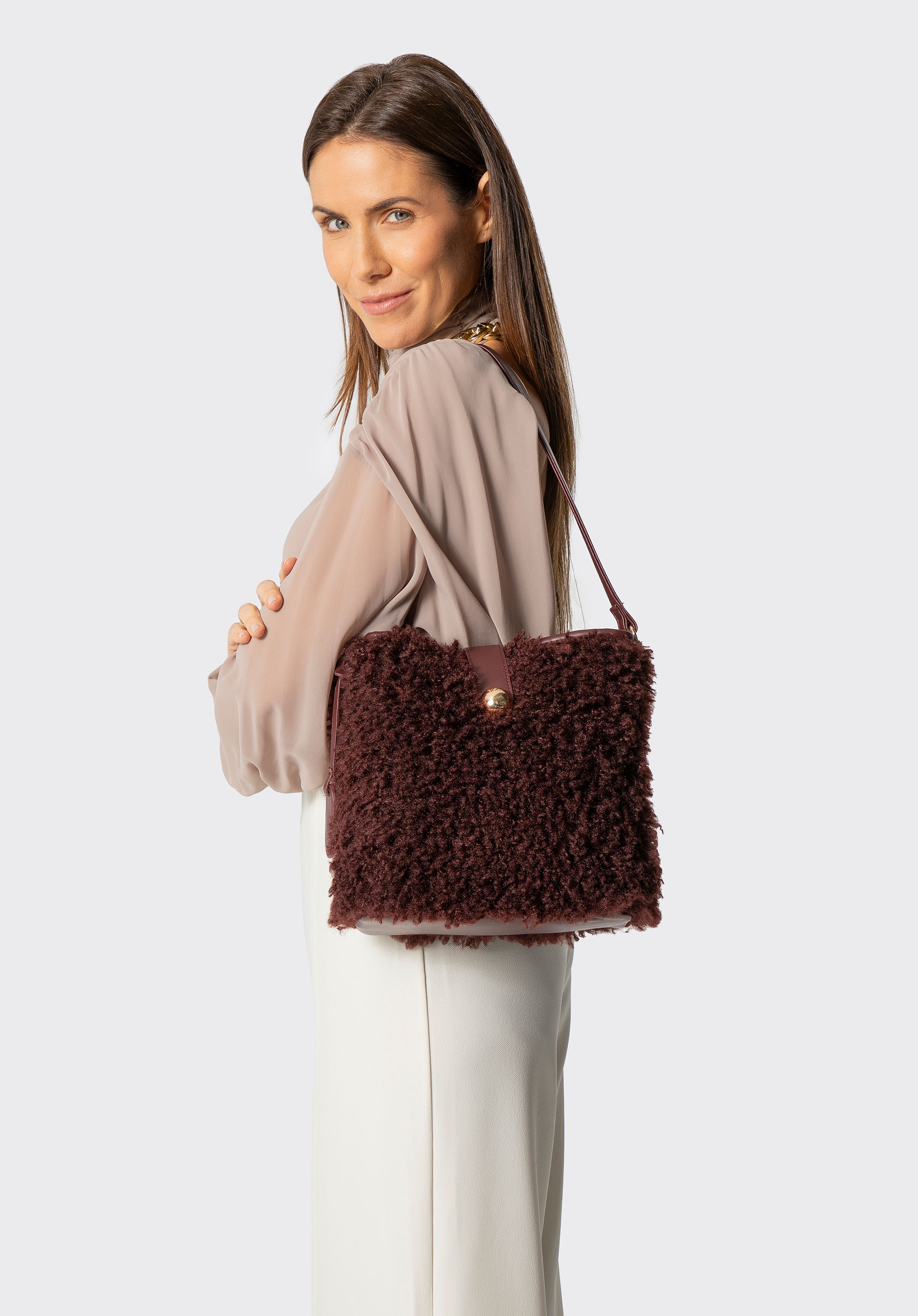 Kleine Hobo-Tasche aus Kunstpelz, dunkelrot, 101-4Y-439-4, Bild 1