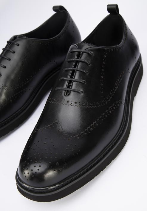 Férfi oxford cipő lyukacsos díszítéssel és könnyű talppal, fekete, 95-M-507-N-40, Fénykép 7