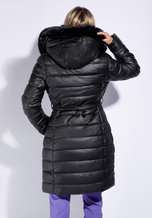 Hosszú női steppelt ökobőr kabát, fekete, 95-9D-103-1-M, Fénykép 4