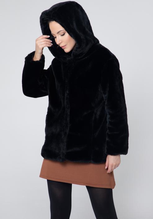 Női műszőrme oversize kabát kapucnival, fekete, 95-9W-100-1-S, Fénykép 4