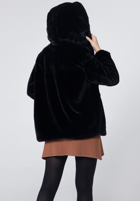 Női műszőrme oversize kabát kapucnival, fekete, 95-9W-100-7-2XL, Fénykép 5