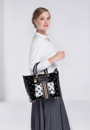 Szalagos, dombornyomott lakkbőr női táska, fekete, 34-4-096-1L, Fénykép 1