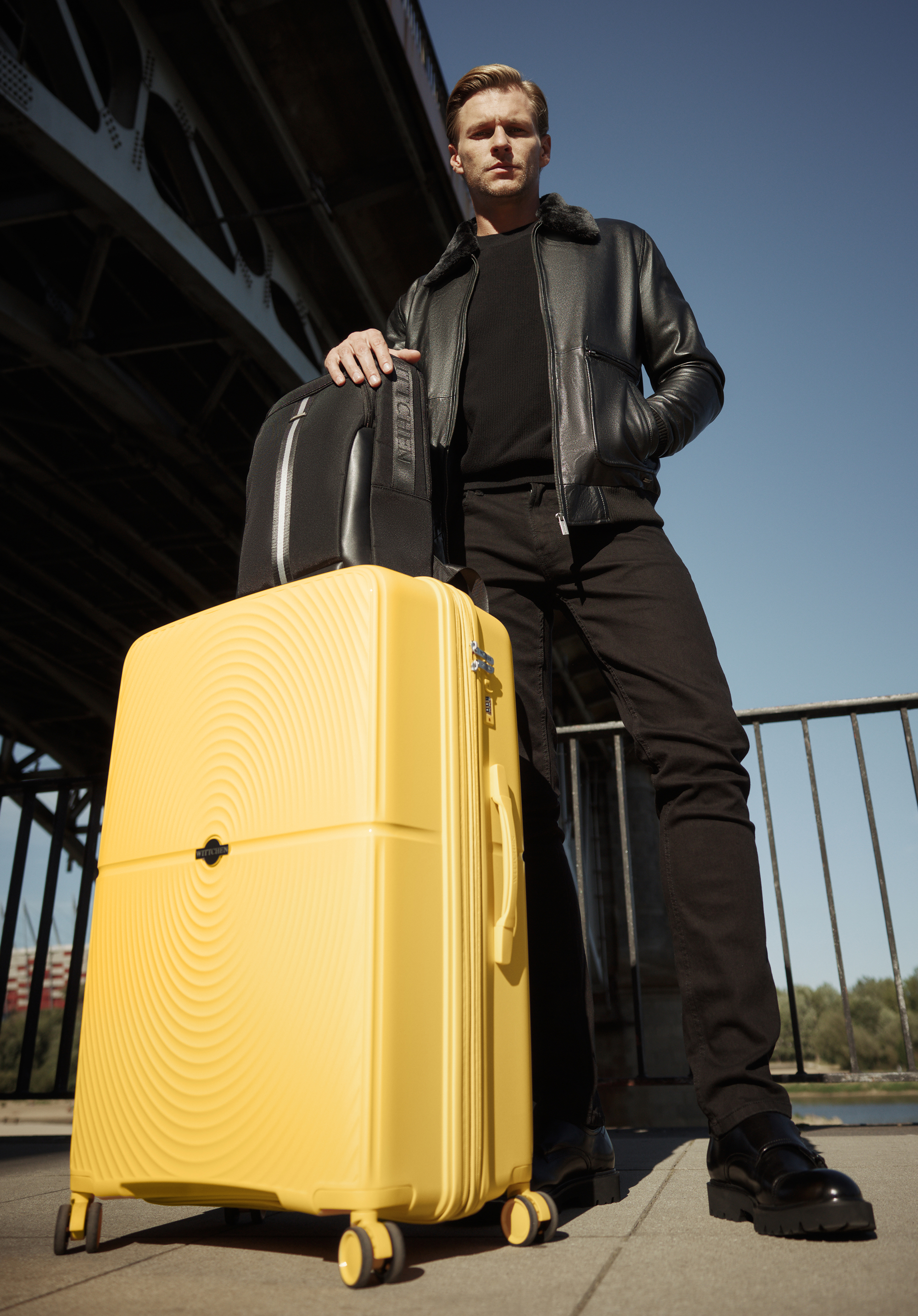 Großer Koffer aus Polypropylen mit Kreismuster, gelb, 56-3T-303-50, Bild 1