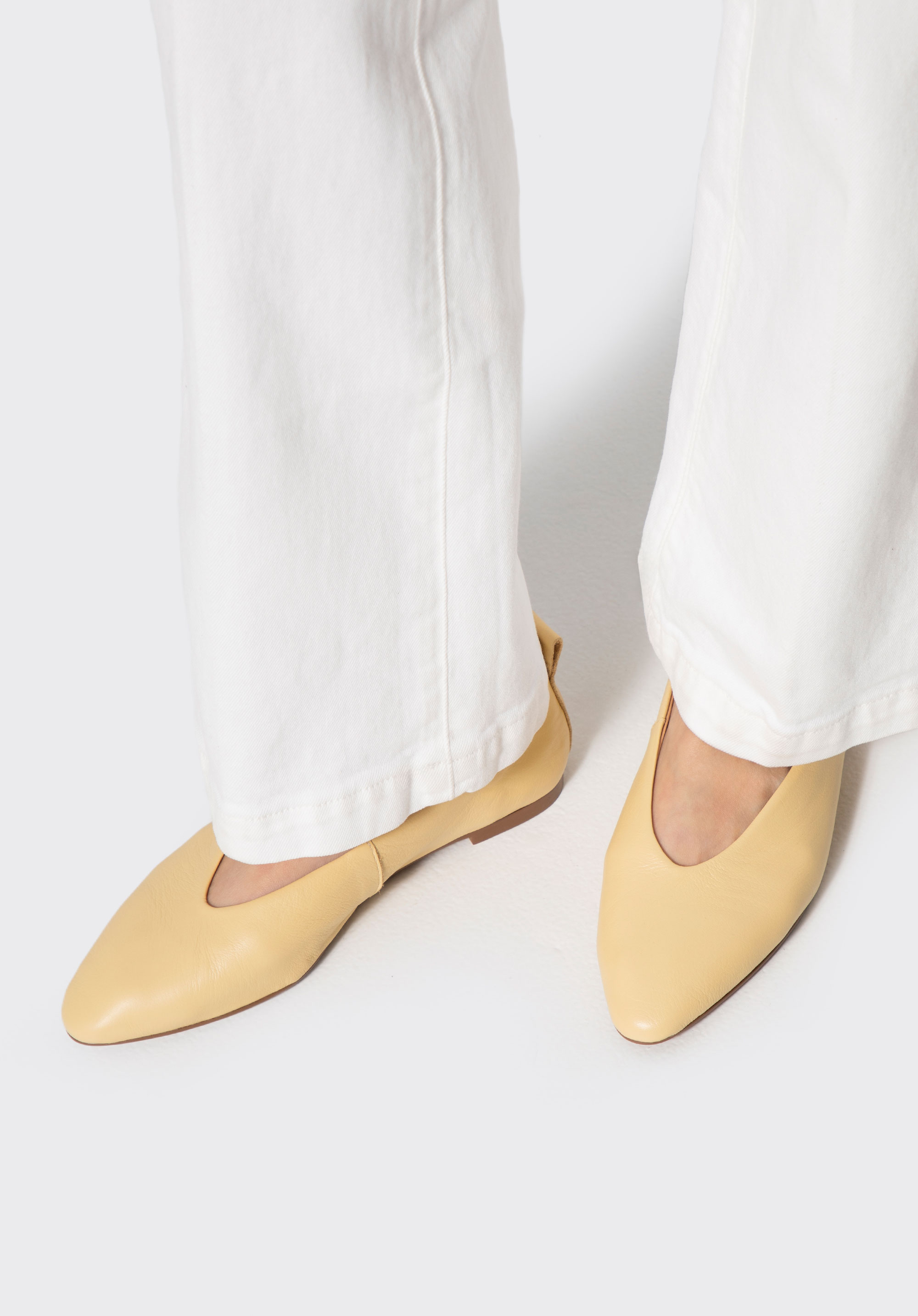 Klassische Ballerinas aus Leder, gelb, 102-D-364-Y-39, Bild 1