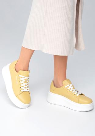 Klassische Sneakers aus Leder mit dicker Sohle, gelb, 98-D-961-Y-37, Bild 1