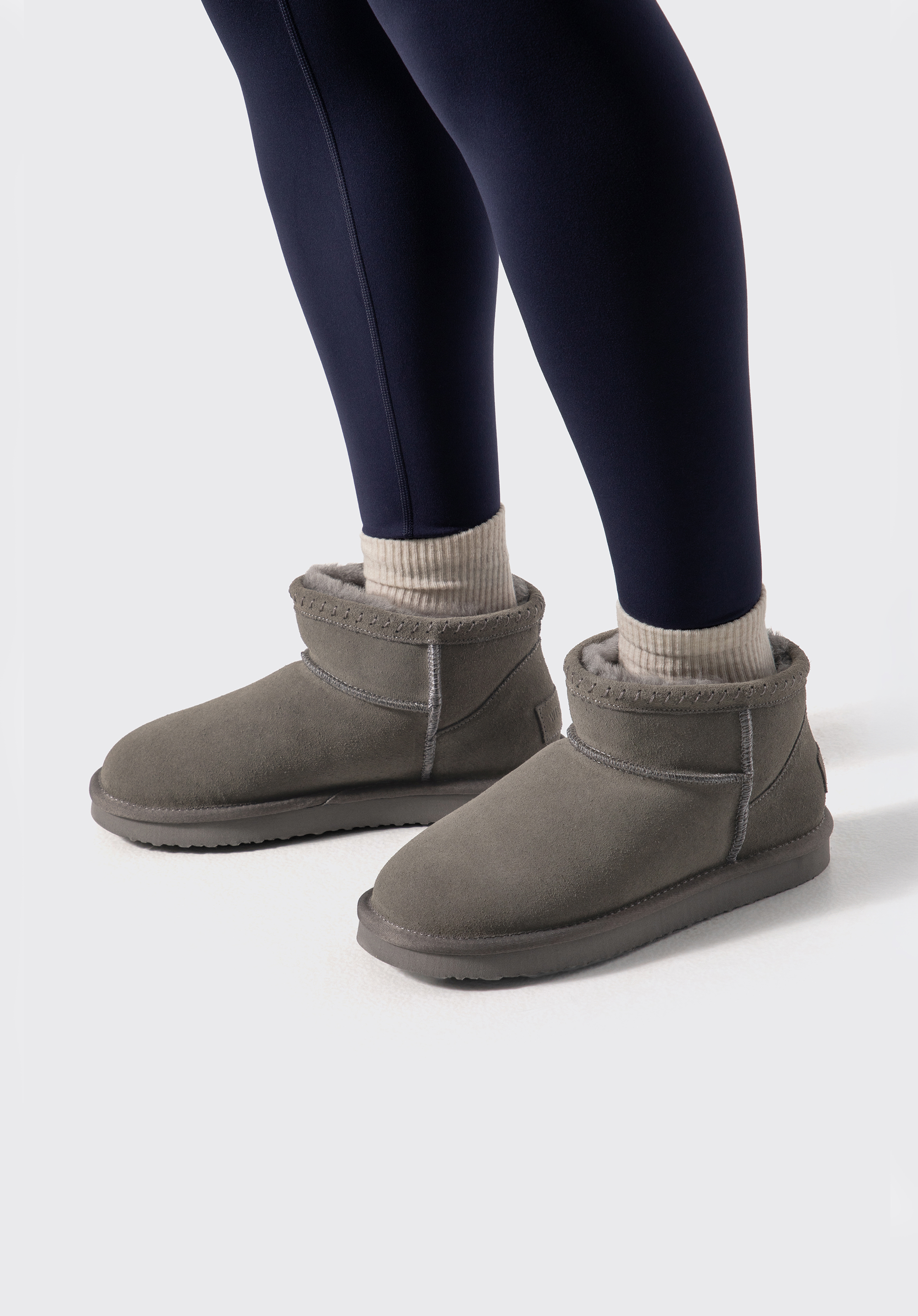 Damen-Schneestiefel aus Wildleder mit Wollfutter, grau, 103-D-850-8-39, Bild 1