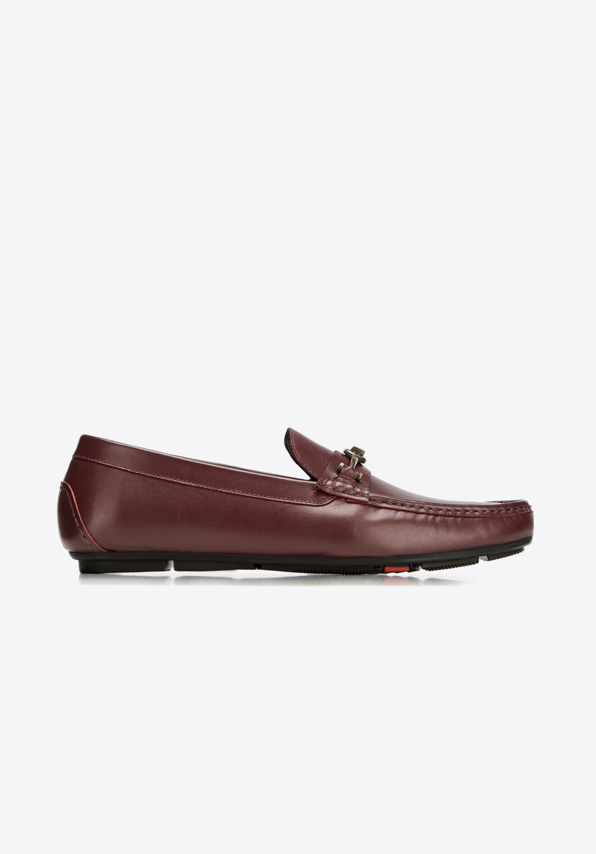 Mocasini barbati din piele cu catarama decorativa